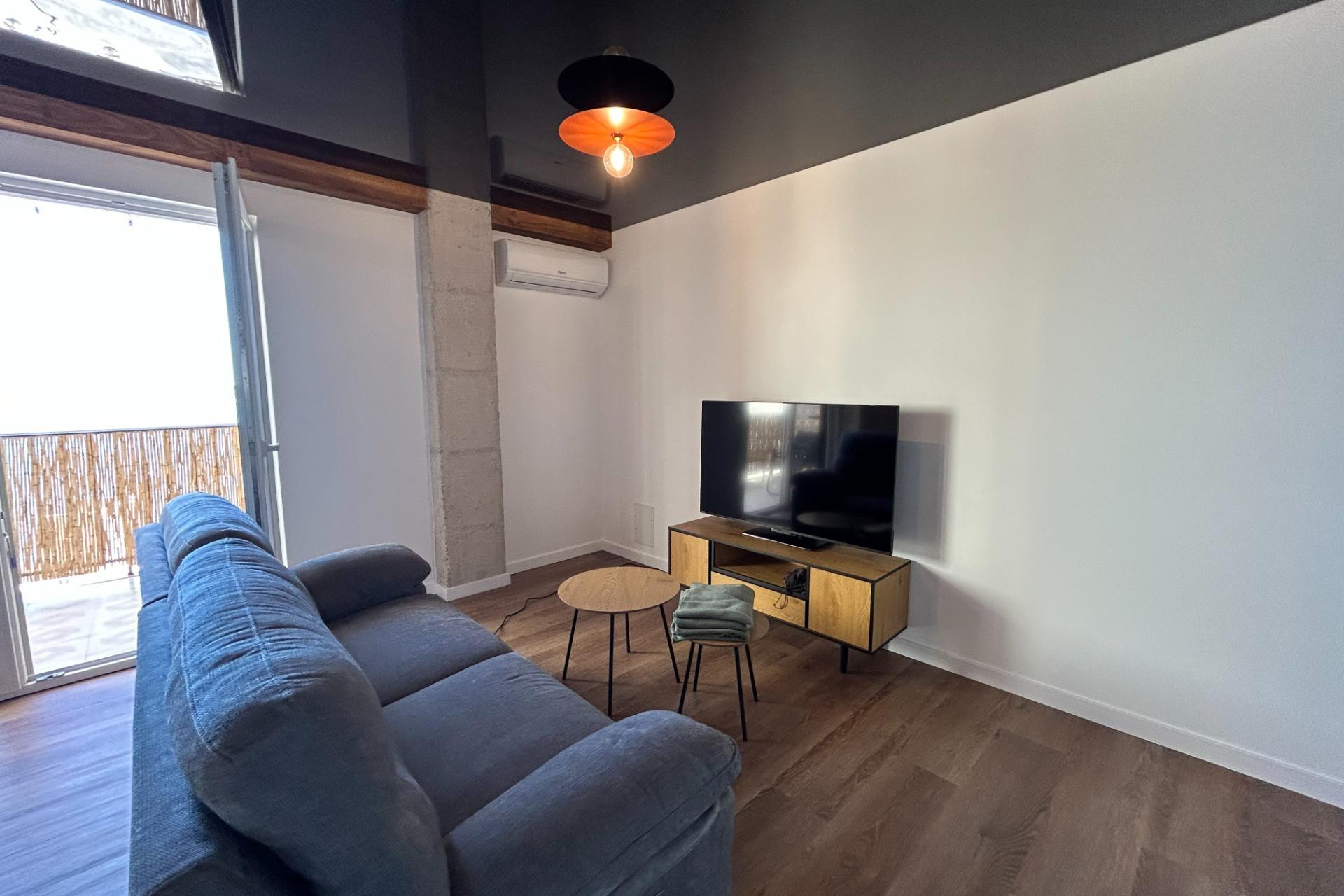 Resale - Apartment  - Torrevieja - Acequion