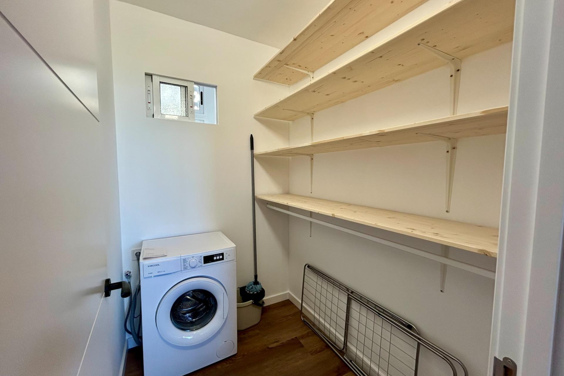 Resale - Apartment  - Torrevieja - Acequion