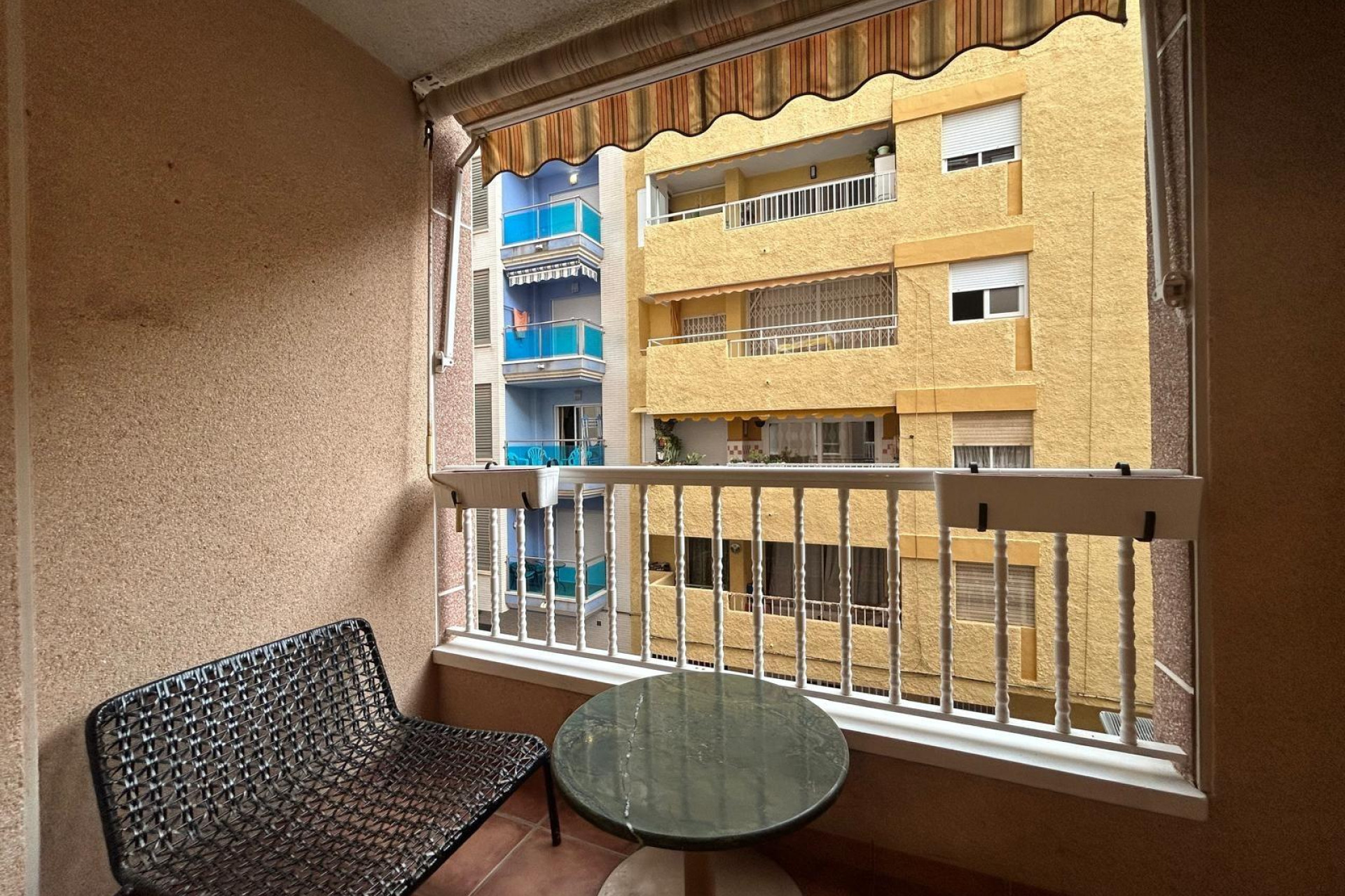 Resale - Apartment  - Torrevieja - Acequion