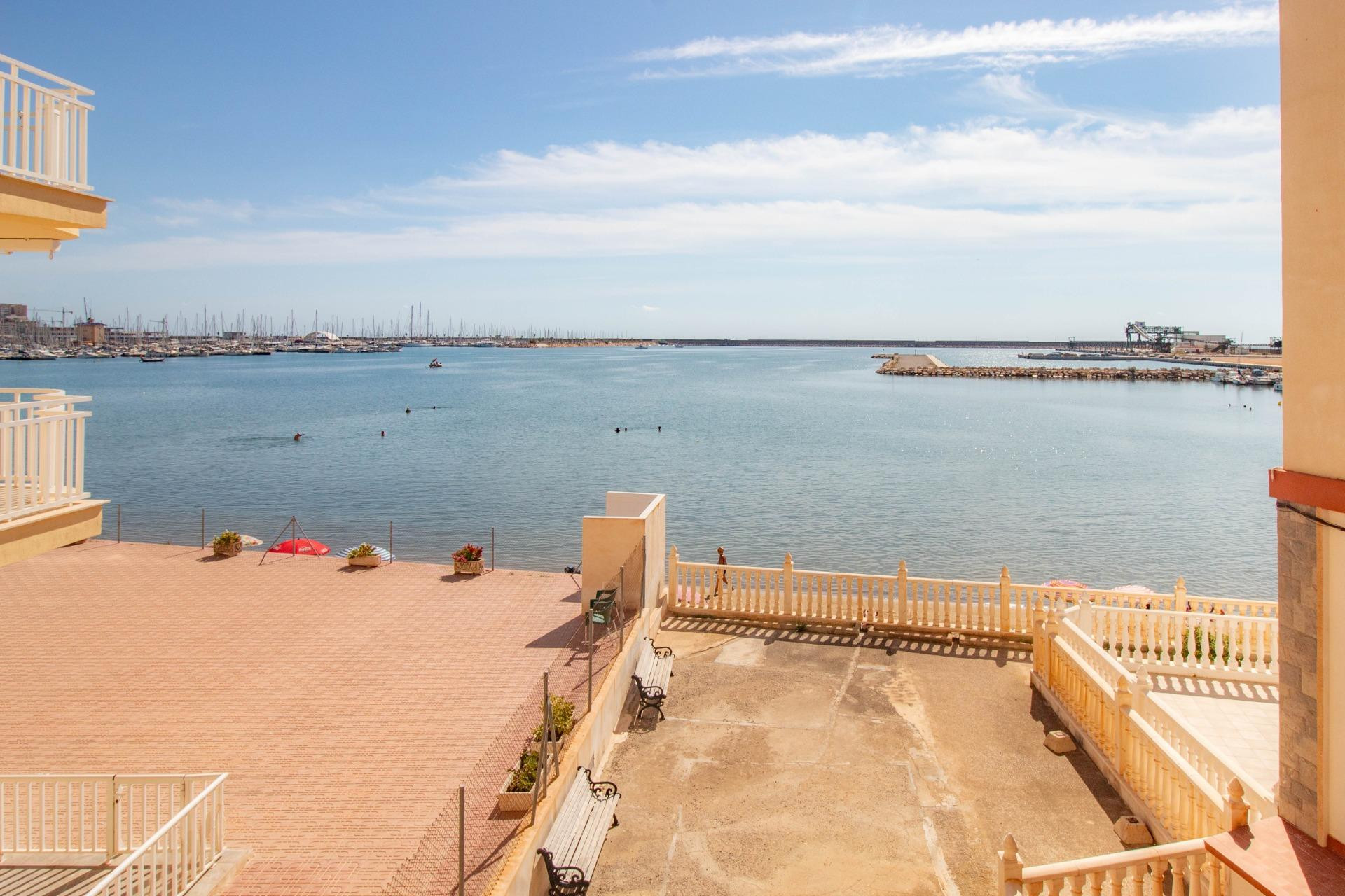 Resale - Apartment  - Torrevieja - Acequion