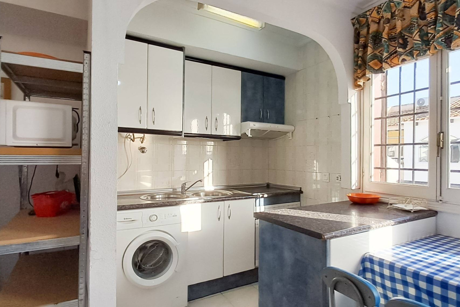 Resale - Apartment  - Torrevieja - Aguas nuevas 2