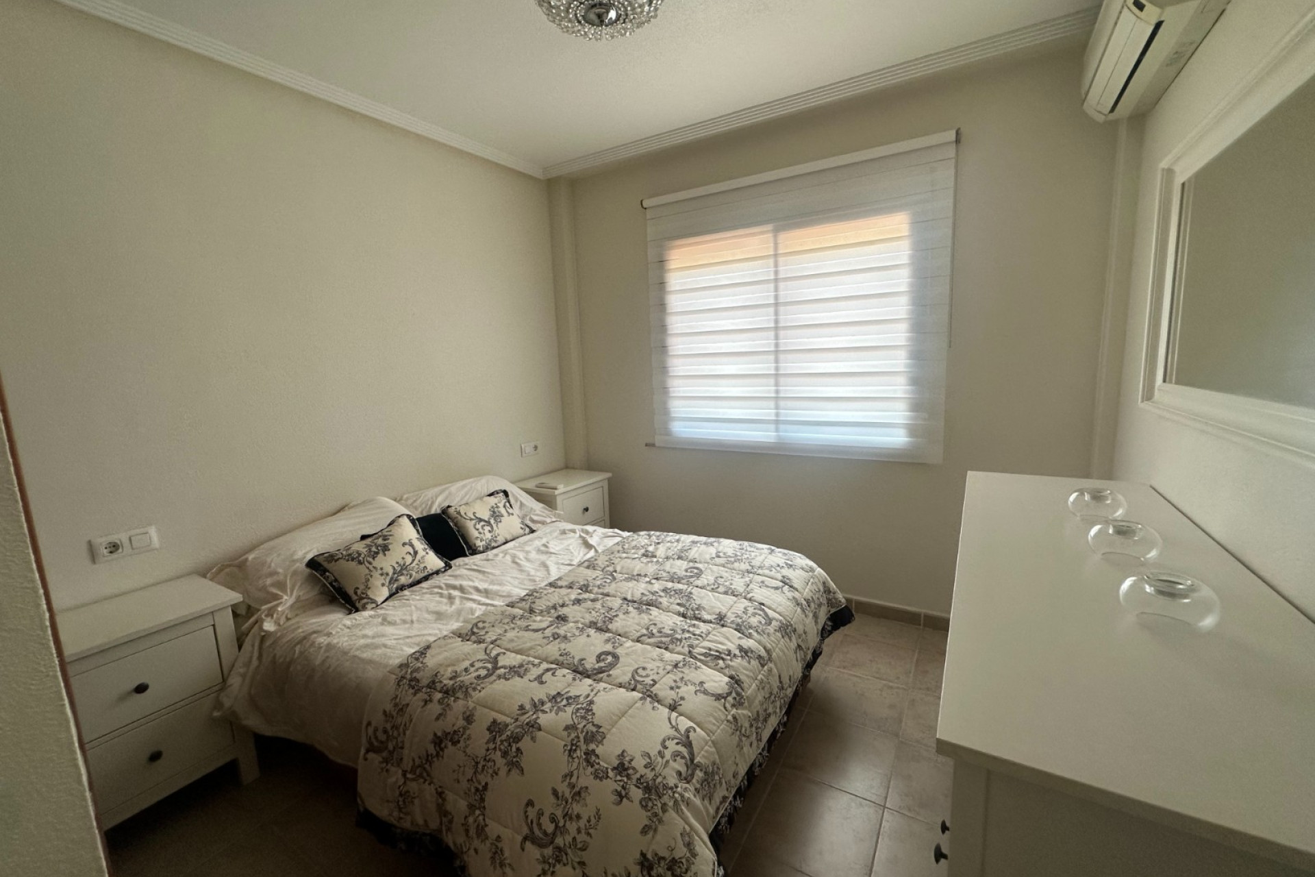 Resale - Apartment  - Torrevieja - Aguas Nuevas