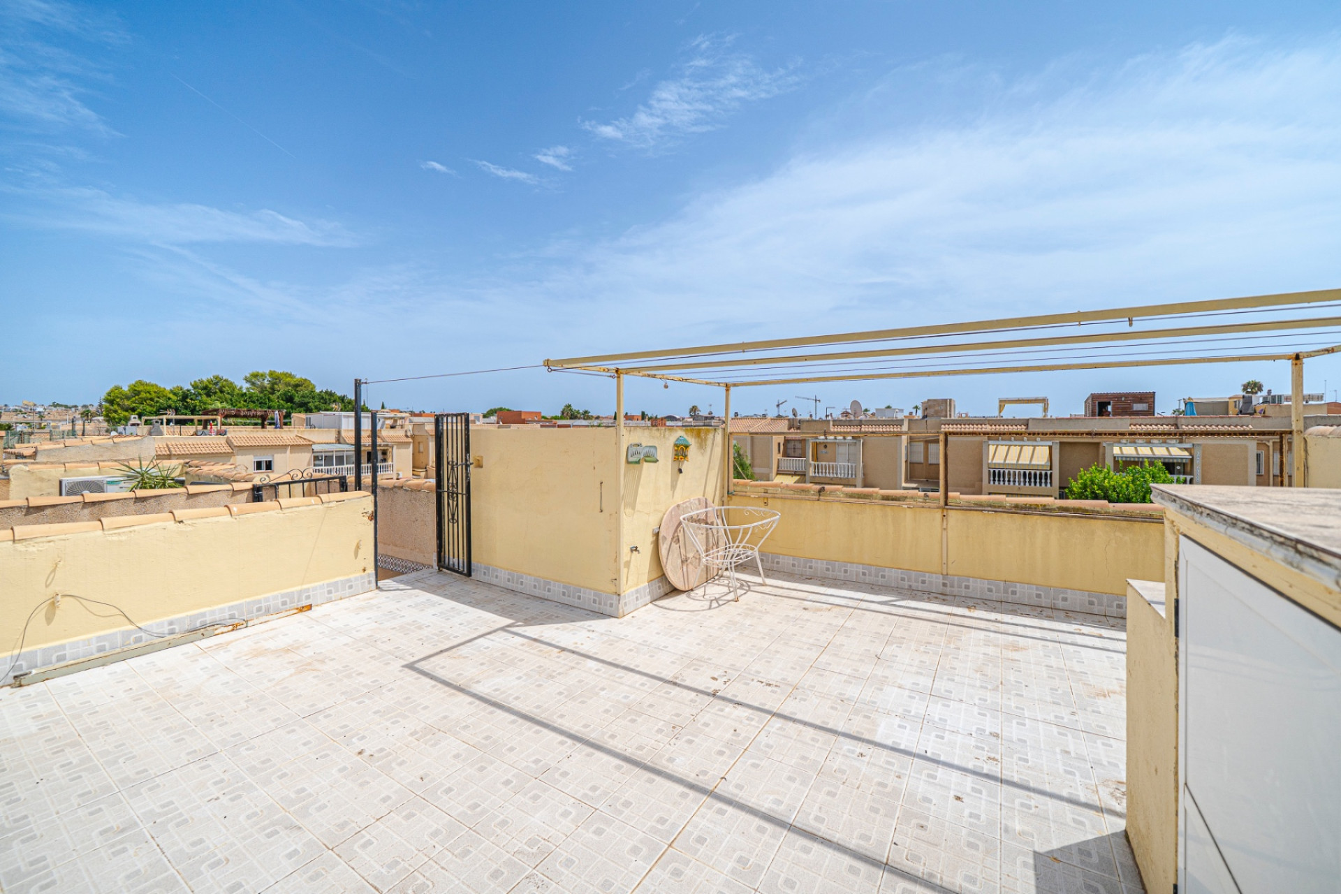 Resale - Apartment  - Torrevieja - Aguas Nuevas