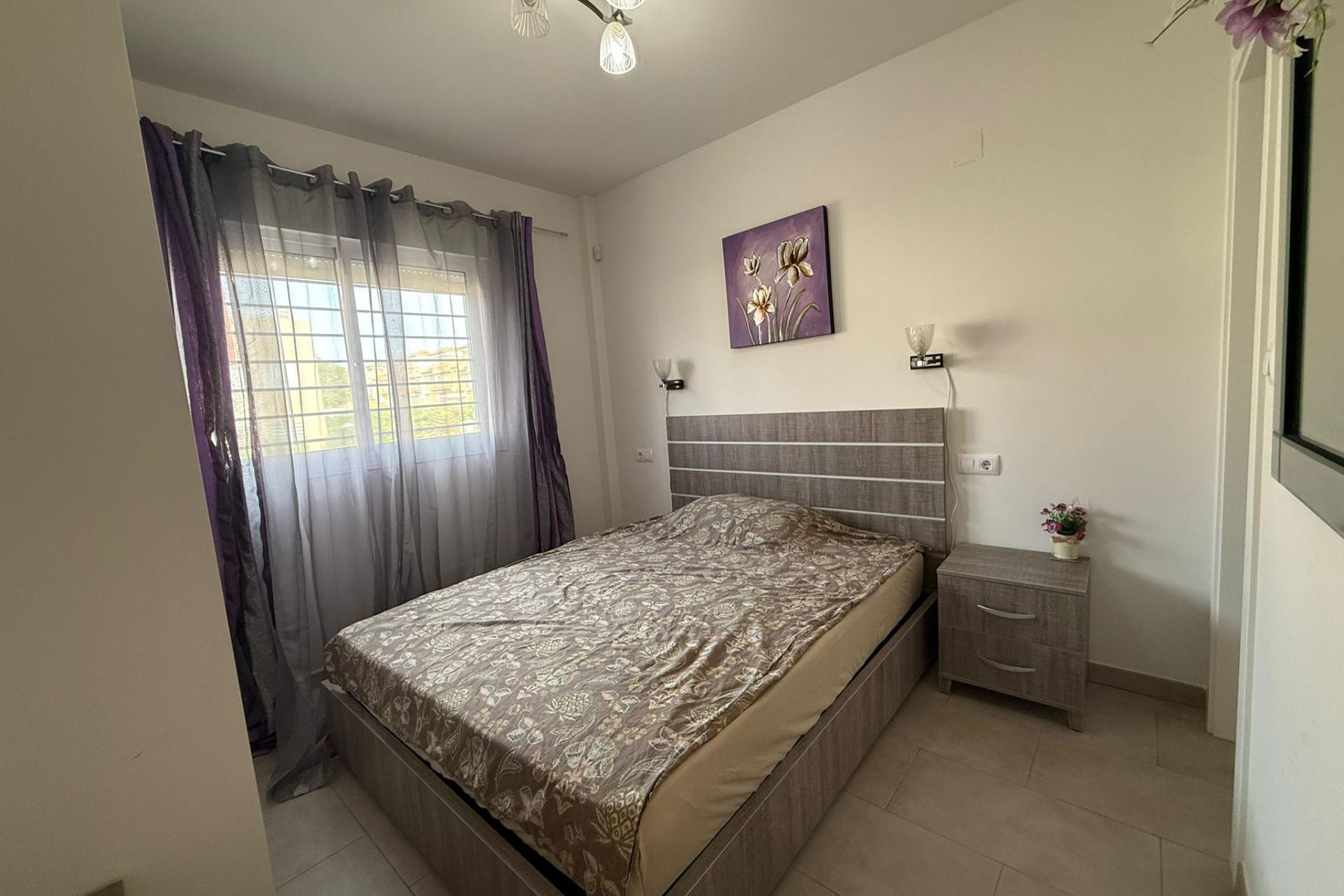 Resale - Apartment  - Torrevieja - Aguas Nuevas