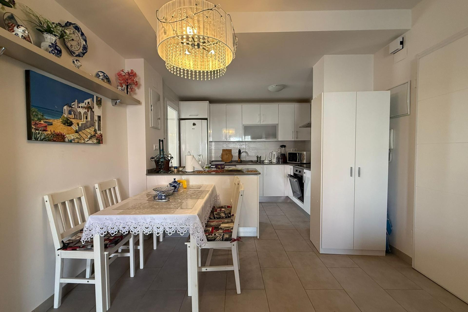 Resale - Apartment  - Torrevieja - Aguas Nuevas