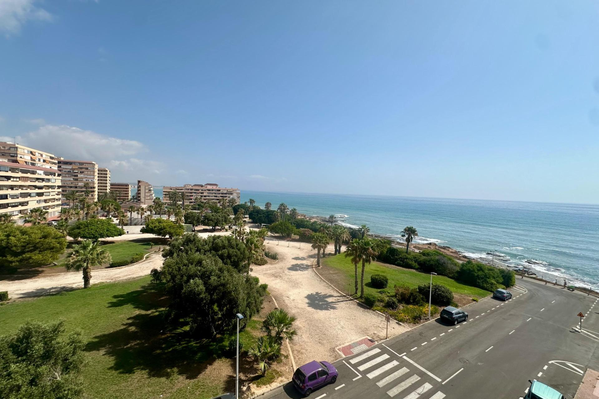 Resale - Apartment  - Torrevieja - Cabo cervera