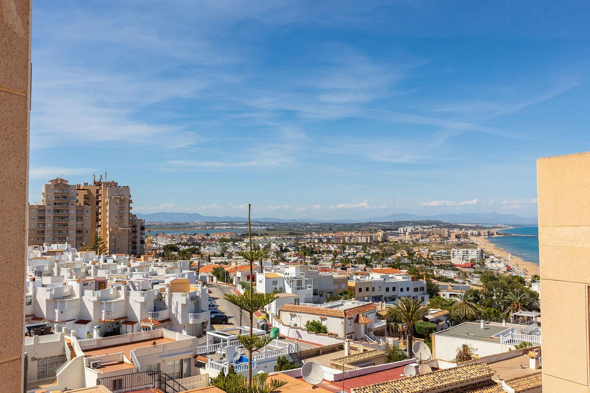 Resale - Apartment  - Torrevieja - Cabo cervera