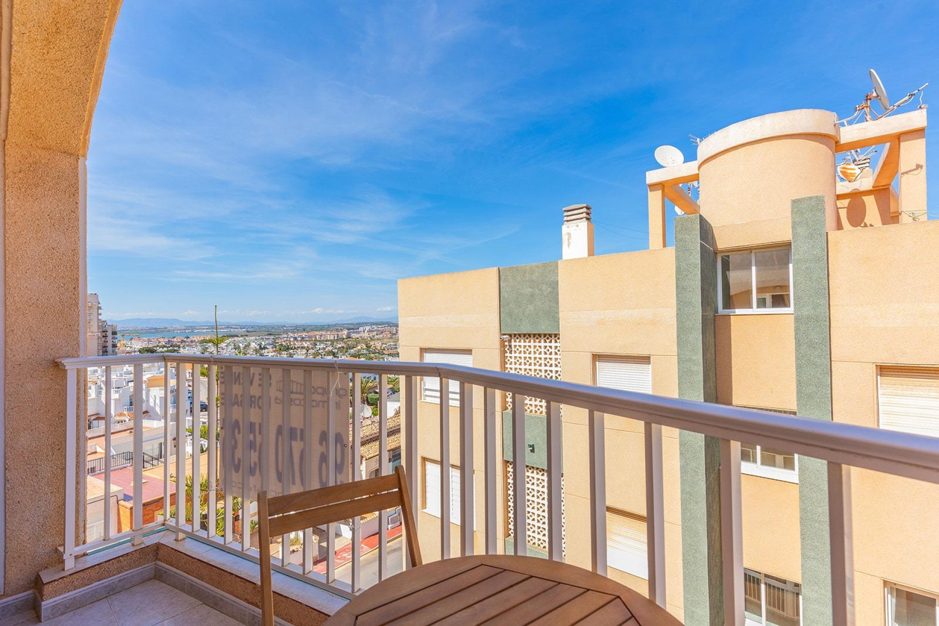 Resale - Apartment  - Torrevieja - Cabo cervera