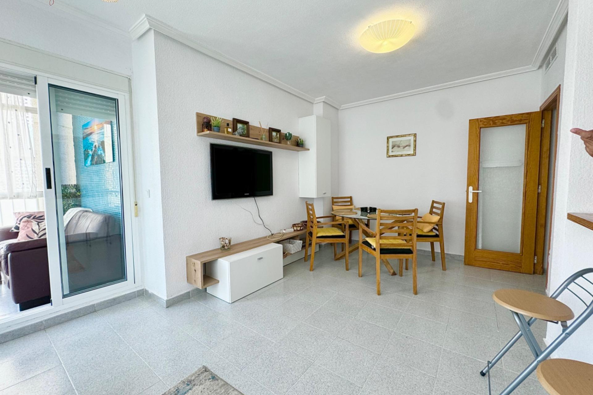 Resale - Apartment  - Torrevieja - Cabo cervera