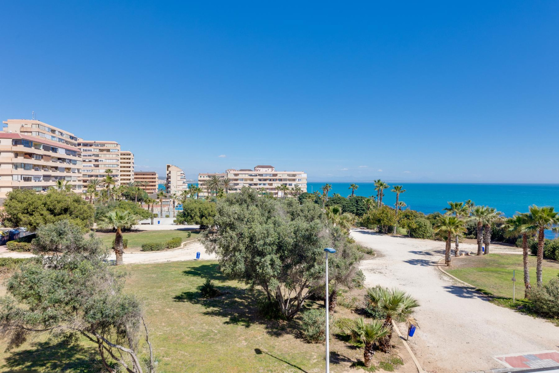 Resale - Apartment  - Torrevieja - Cabo cervera