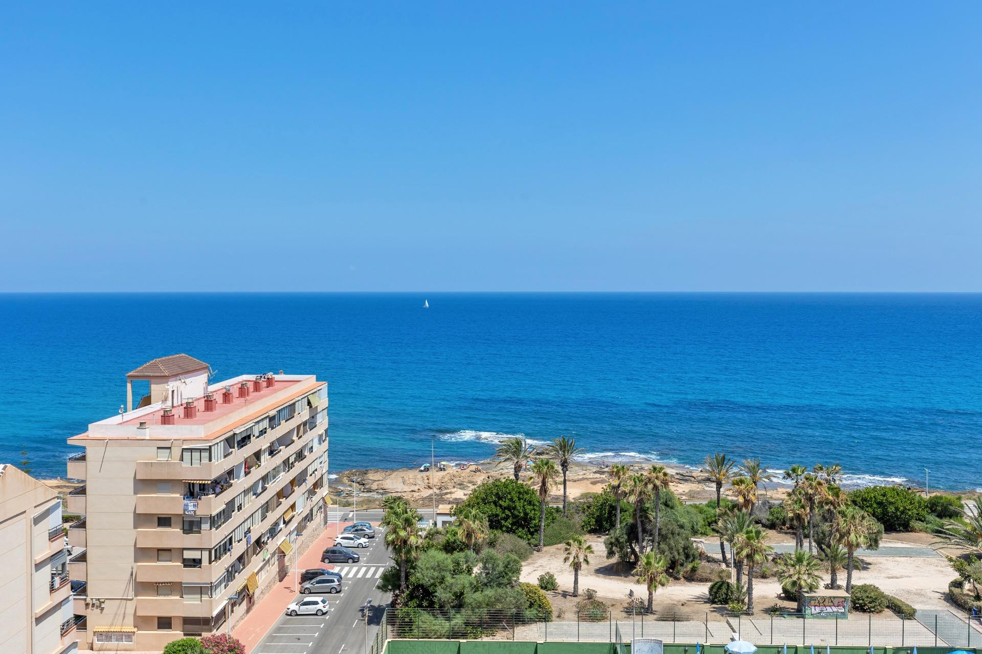 Resale - Apartment  - Torrevieja - Cabo cervera