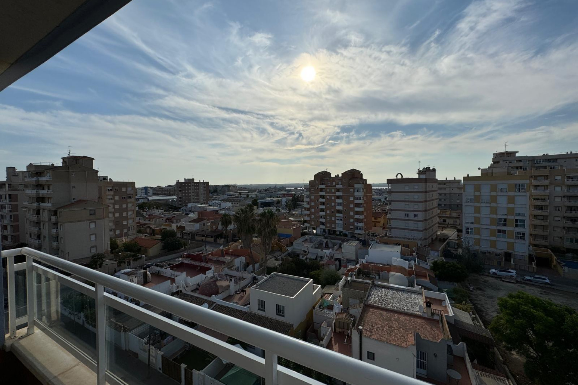 Resale - Apartment  - Torrevieja - Calas blanca