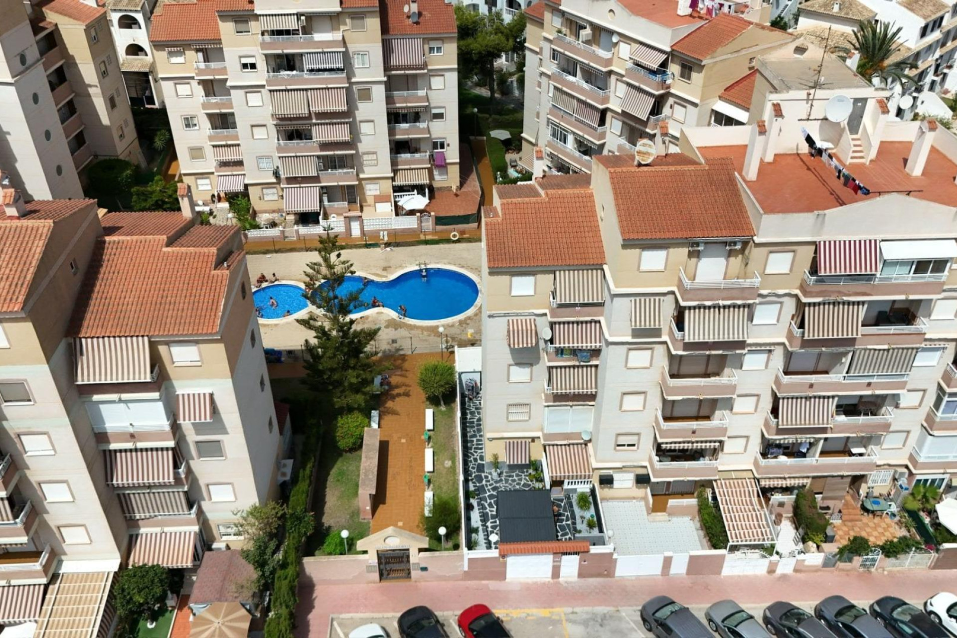 Resale - Apartment  - Torrevieja - Calas blanca