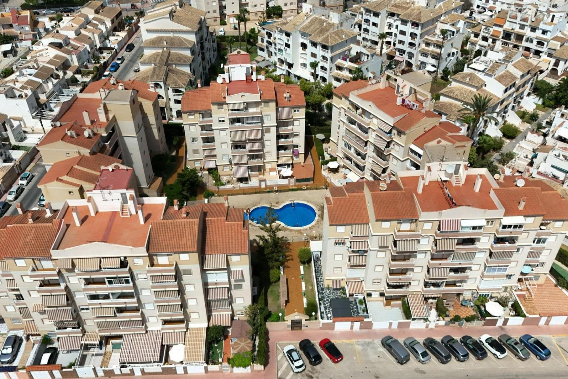 Resale - Apartment  - Torrevieja - Calas blanca