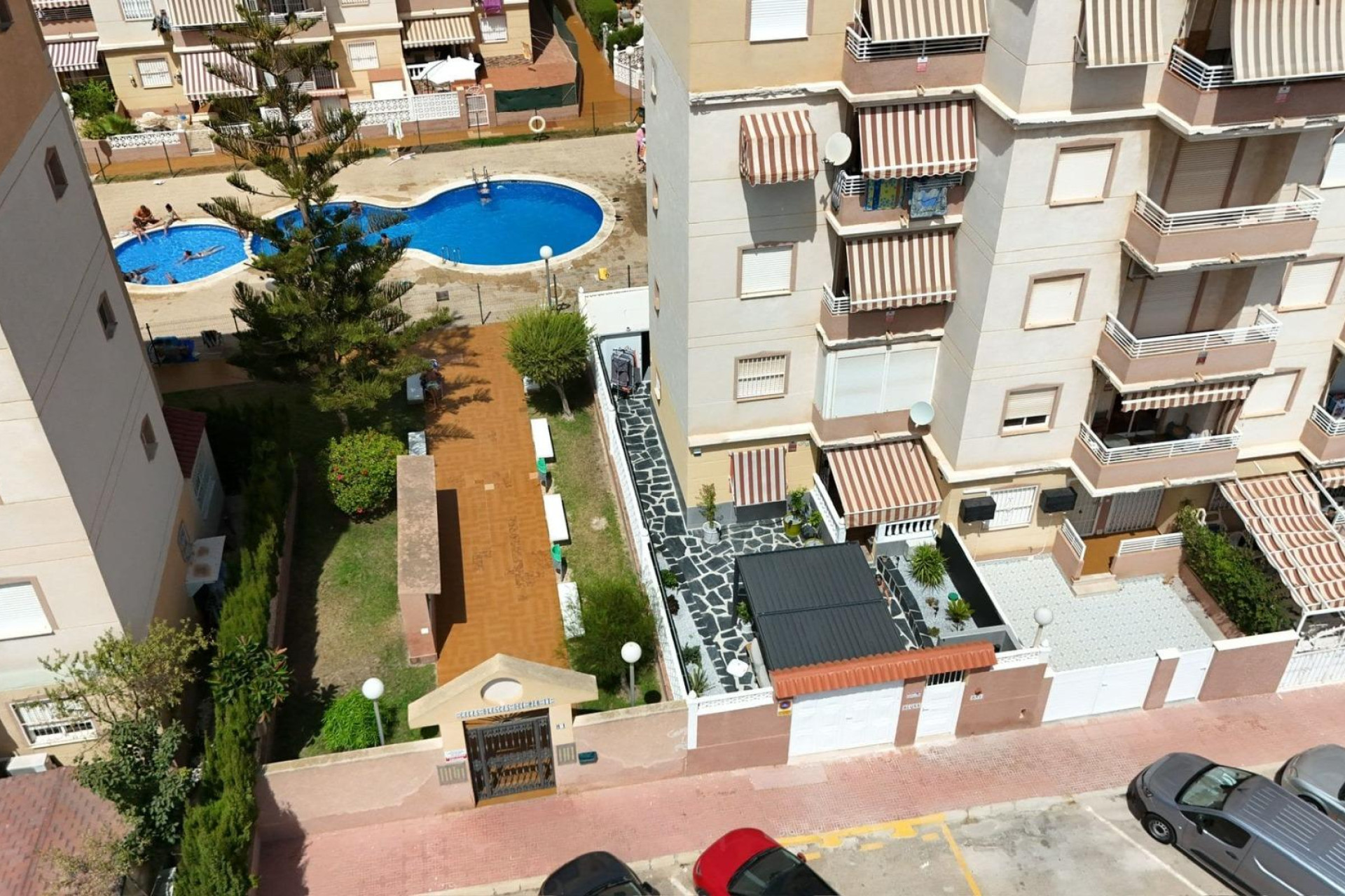 Resale - Apartment  - Torrevieja - Calas blanca