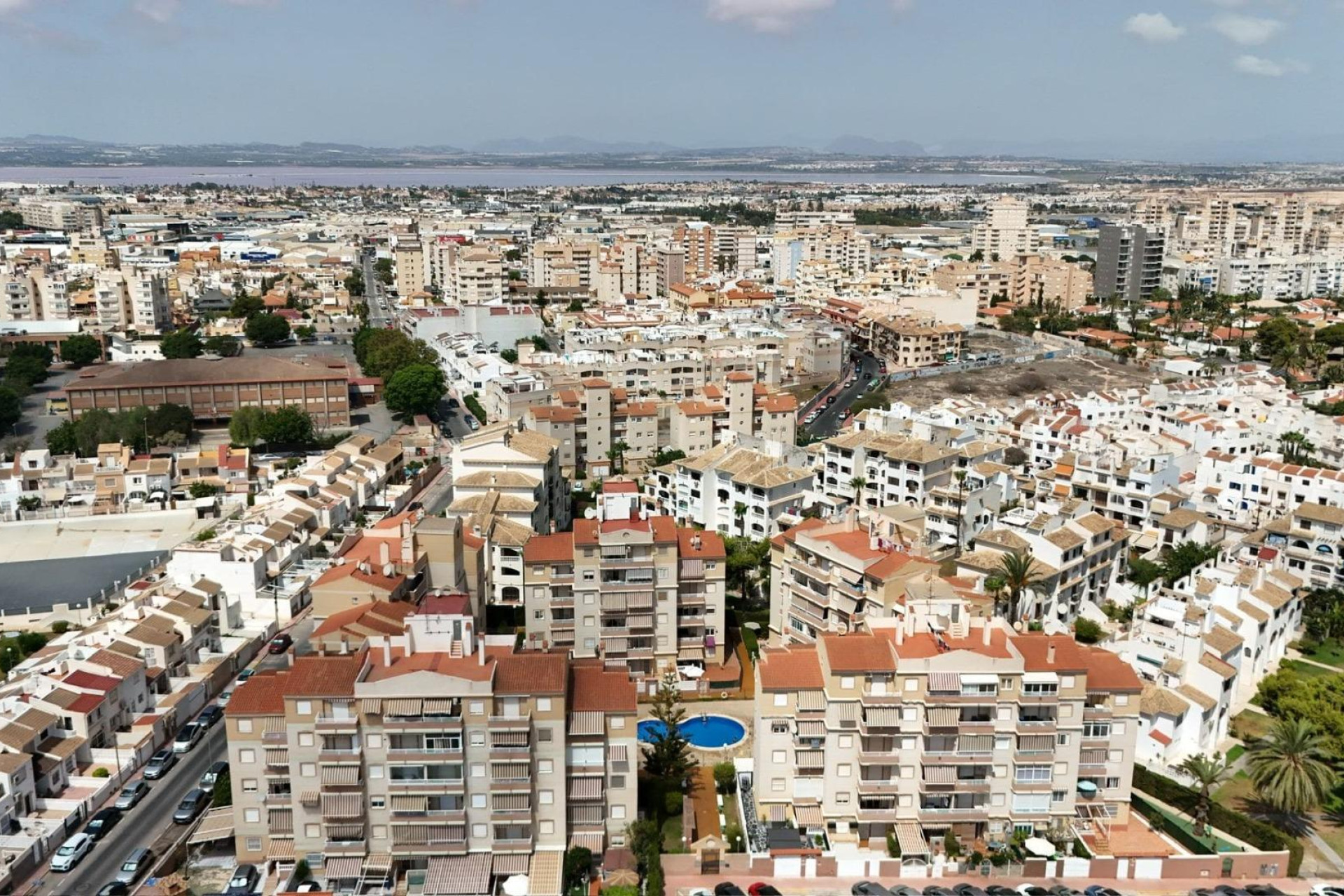 Resale - Apartment  - Torrevieja - Calas blanca