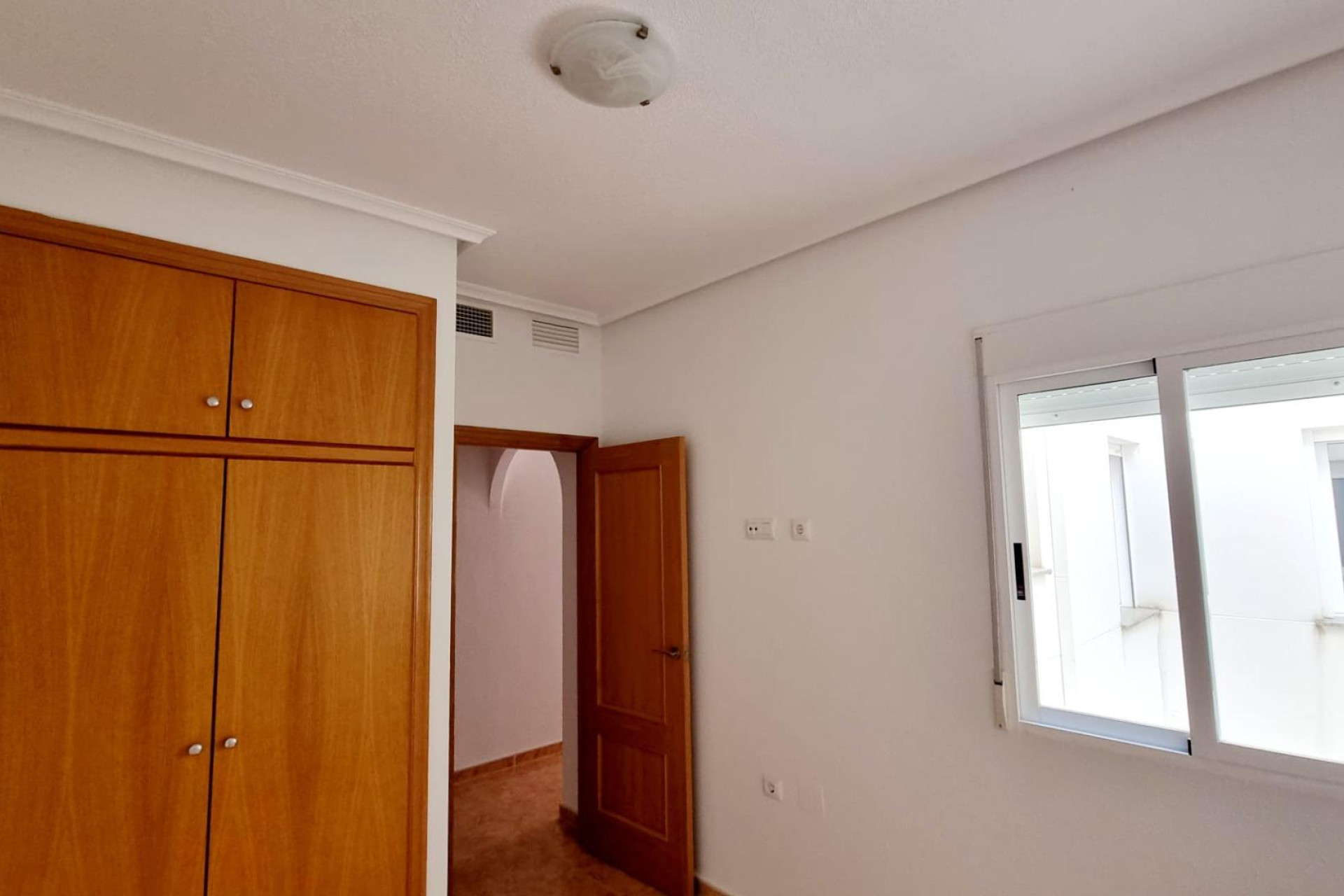 Resale - Apartment  - Torrevieja - Calas blanca