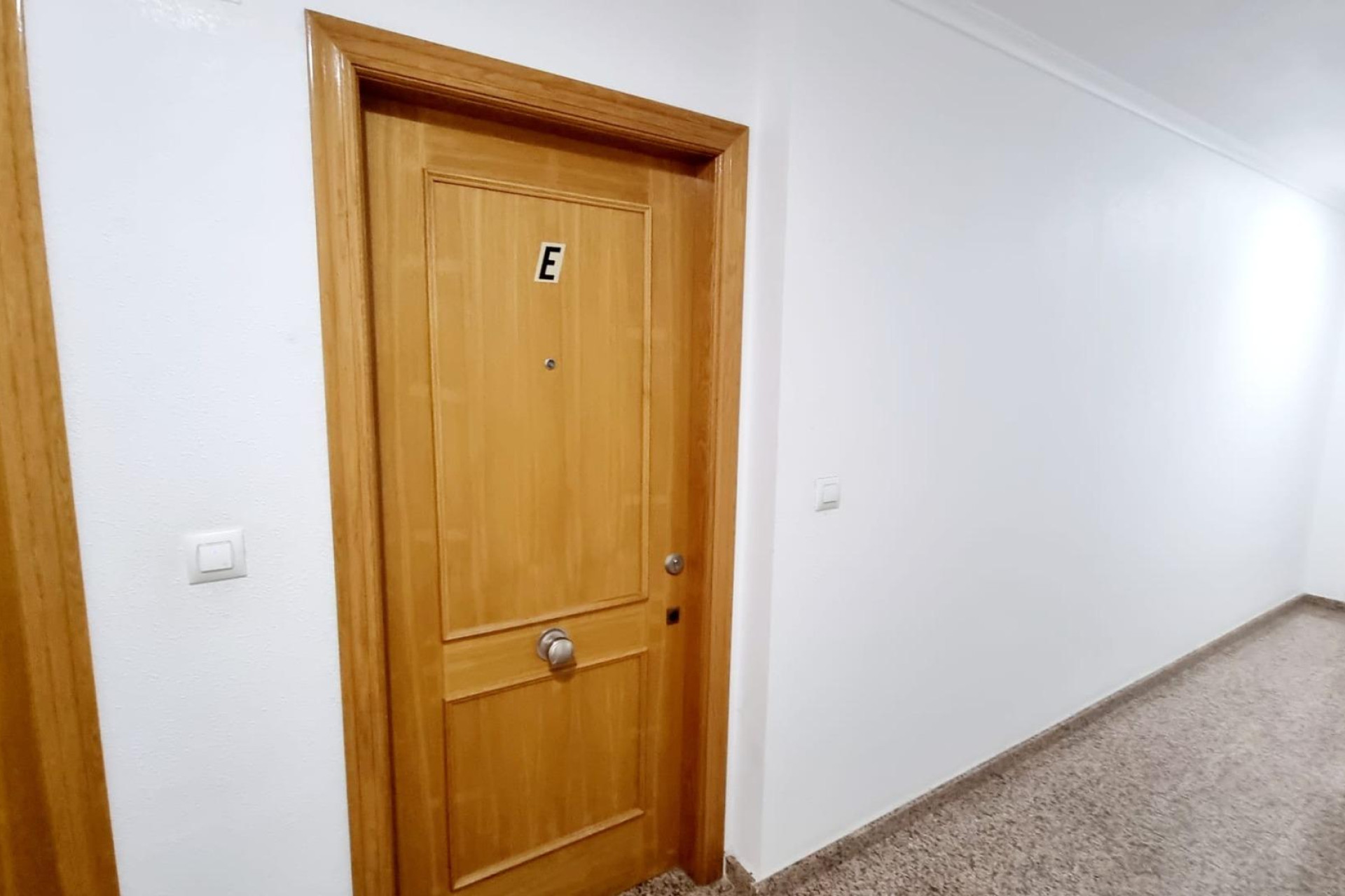 Resale - Apartment  - Torrevieja - Calas blanca