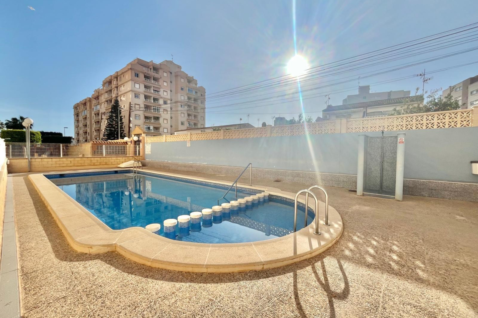 Resale - Apartment  - Torrevieja - Calas blanca