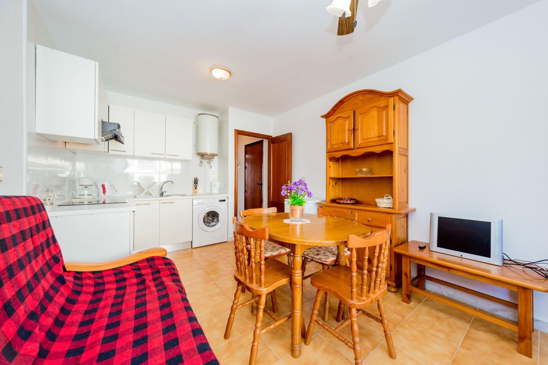 Resale - Apartment  - Torrevieja - Calas blanca