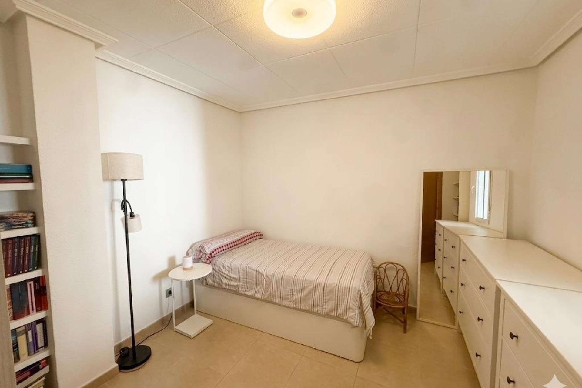 Resale - Apartment  - Torrevieja - Centro