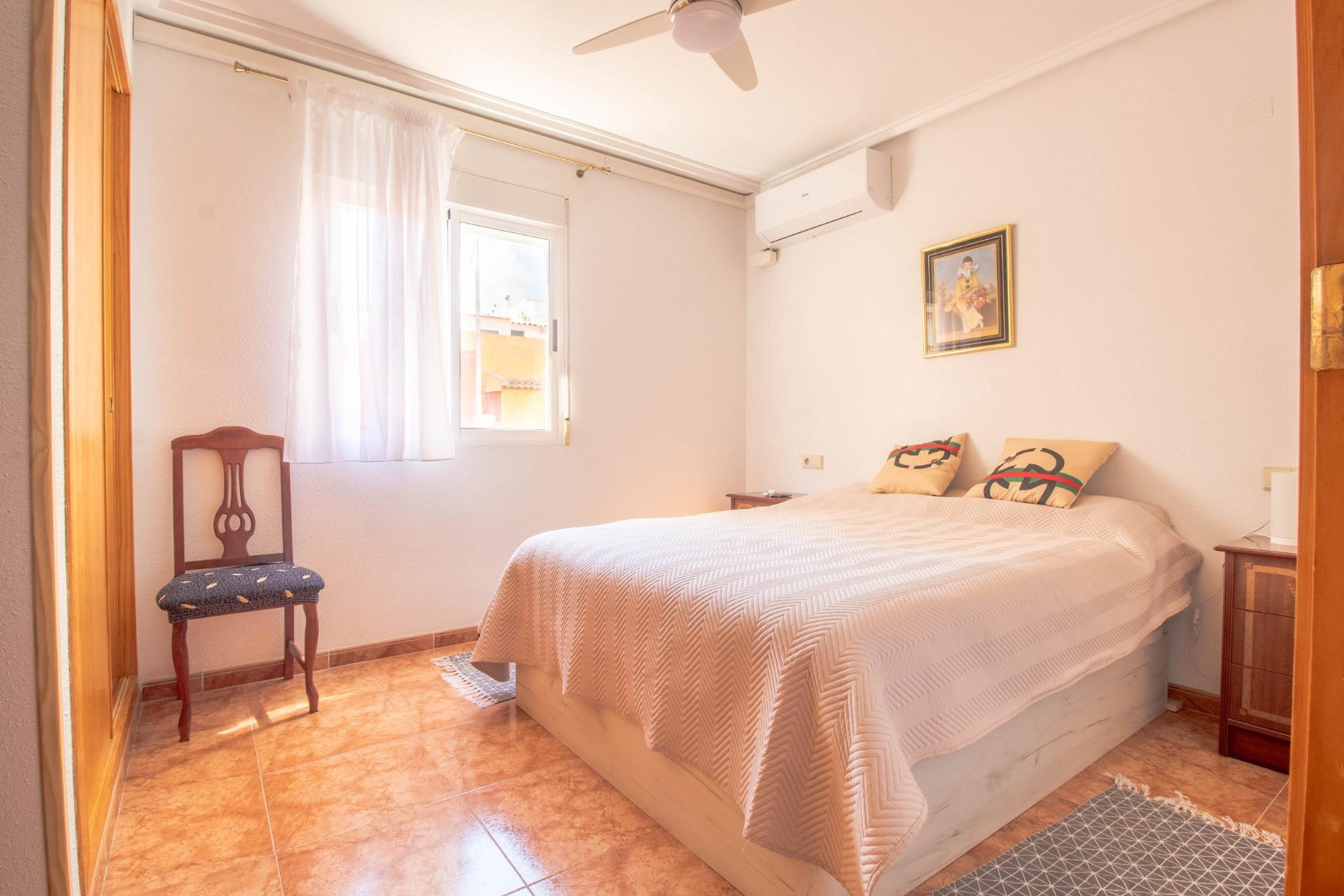 Resale - Apartment  - Torrevieja - Centro