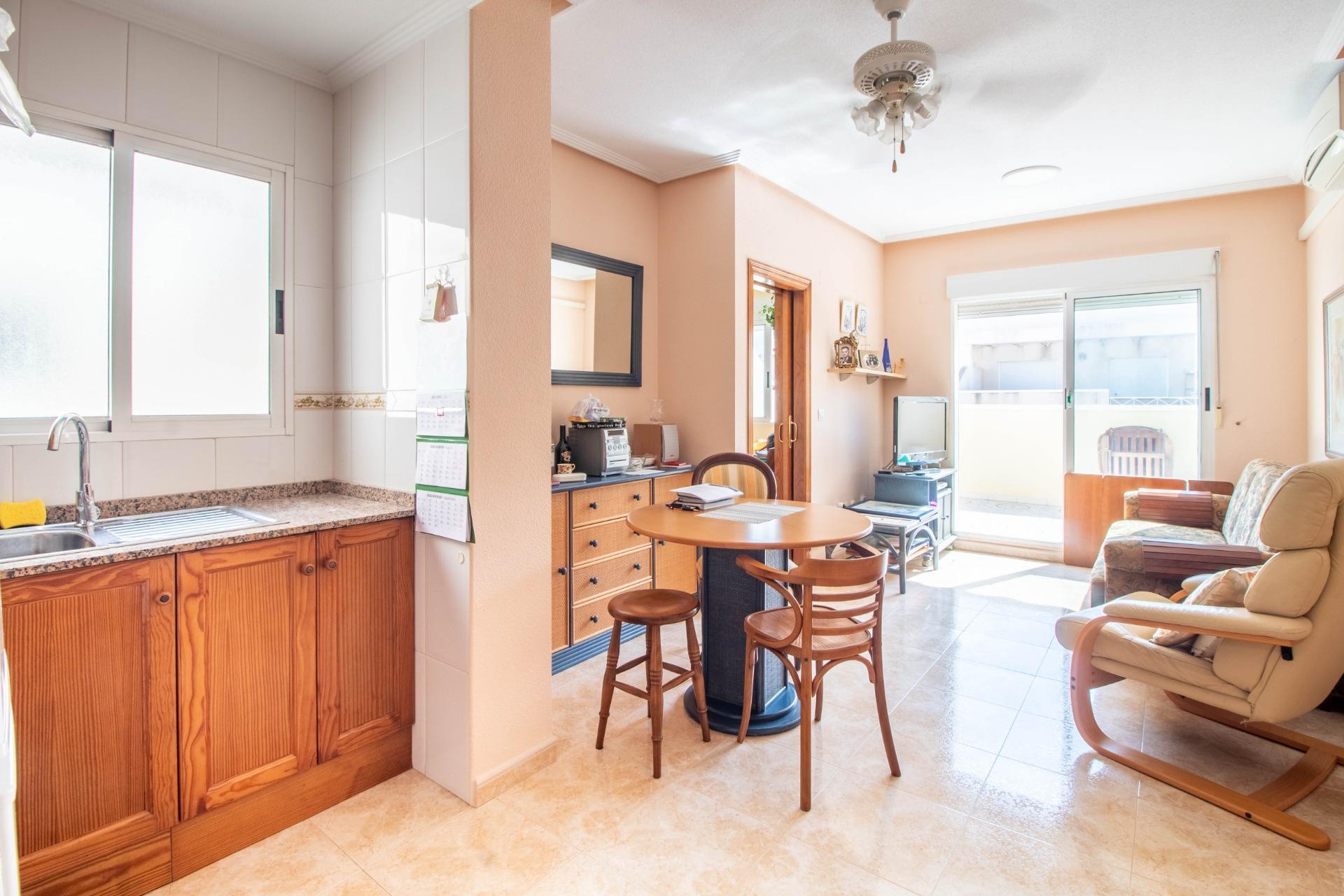 Resale - Apartment  - Torrevieja - Centro