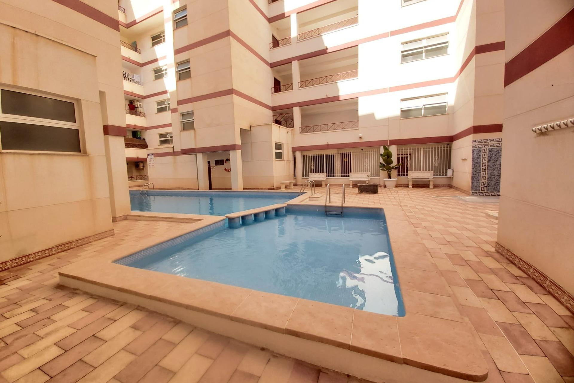 Resale - Apartment  - Torrevieja - Centro