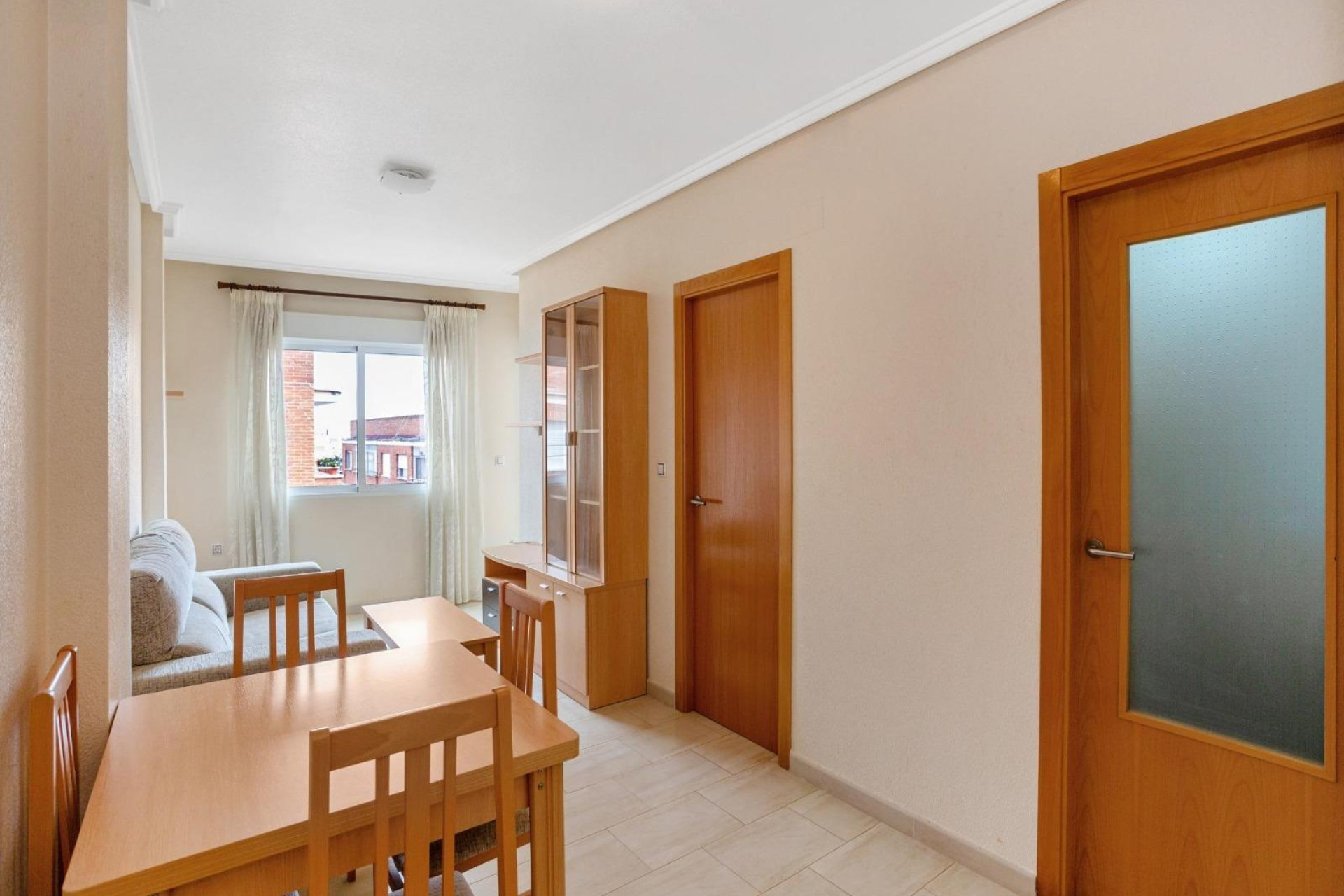 Resale - Apartment  - Torrevieja - Centro