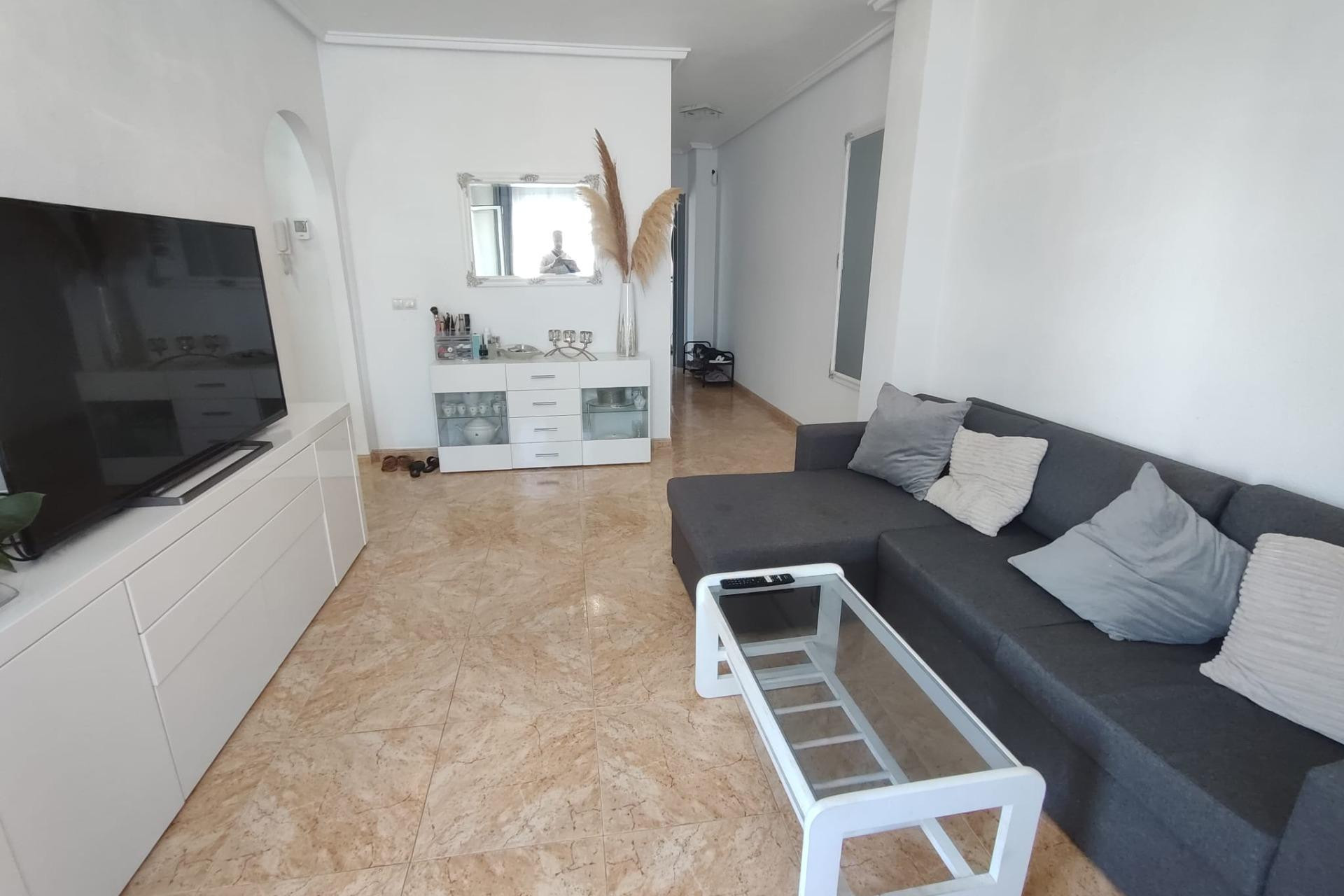 Resale - Apartment  - Torrevieja - Centro