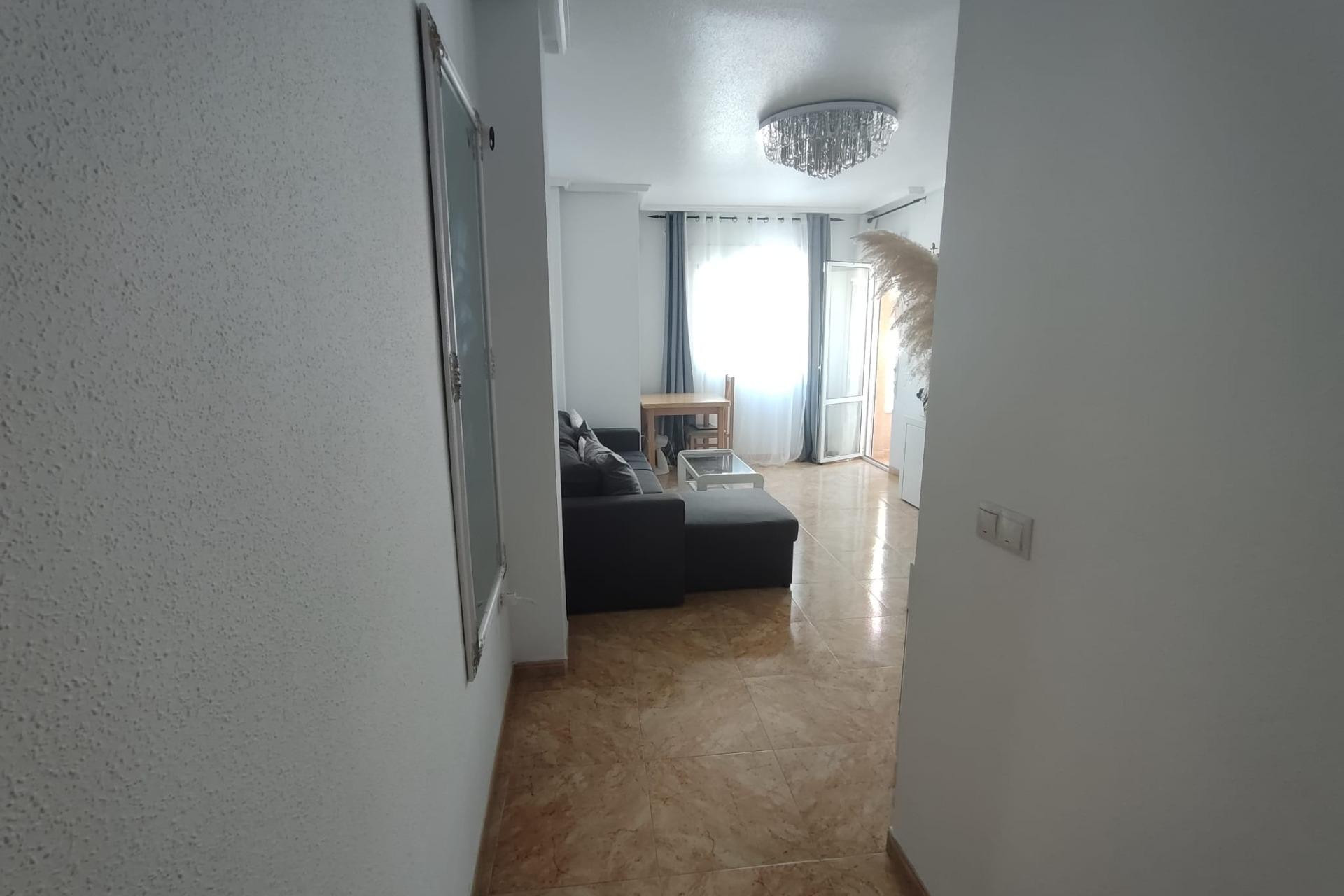 Resale - Apartment  - Torrevieja - Centro