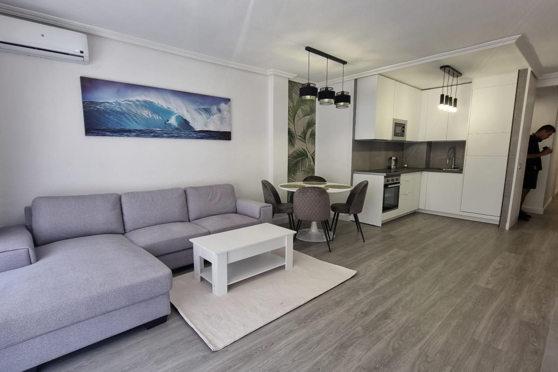 Resale - Apartment  - Torrevieja - Centro