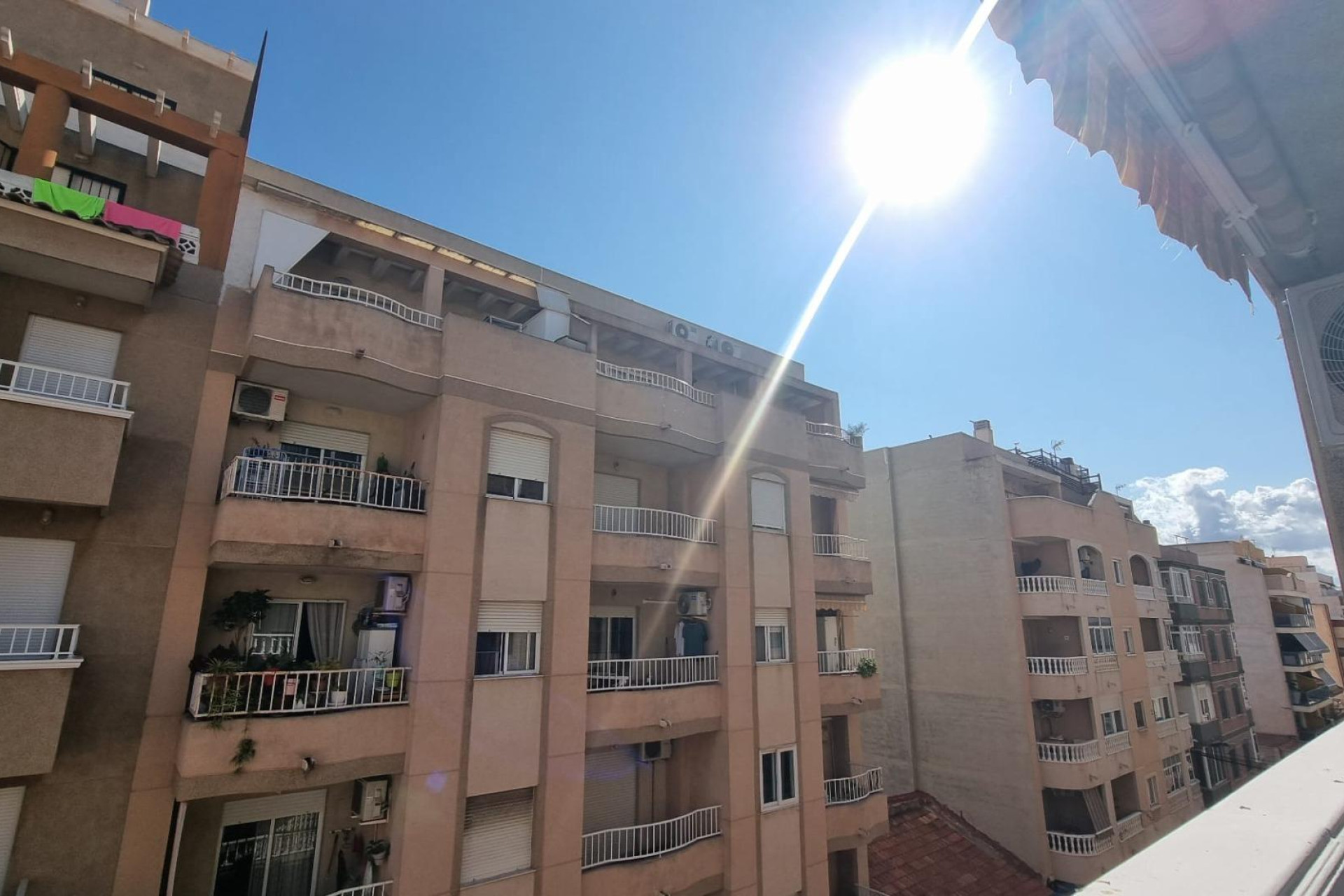 Resale - Apartment  - Torrevieja - Centro