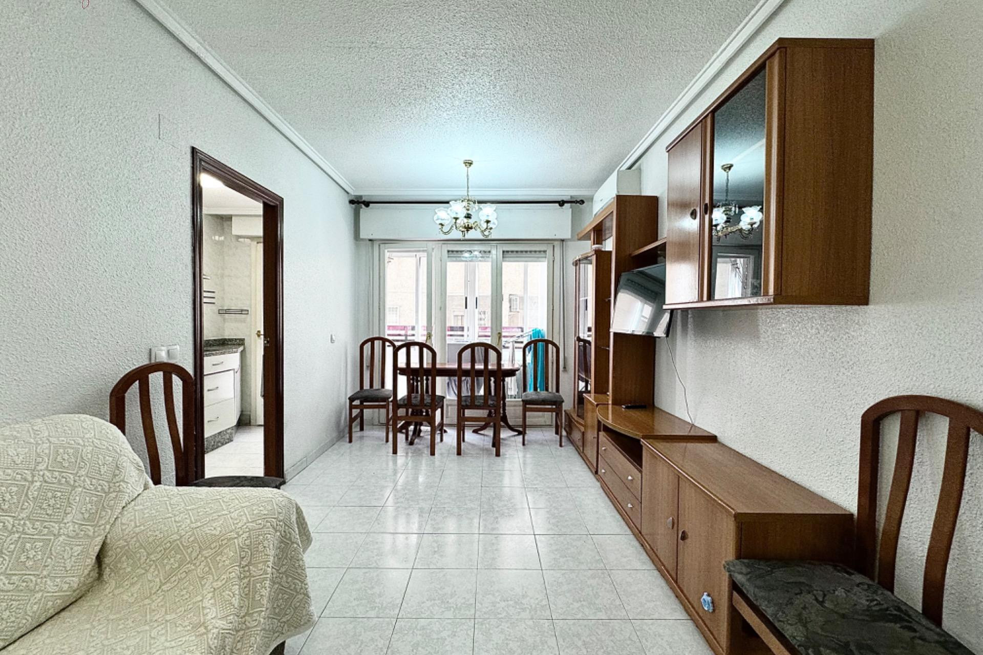 Resale - Apartment  - Torrevieja - Centro