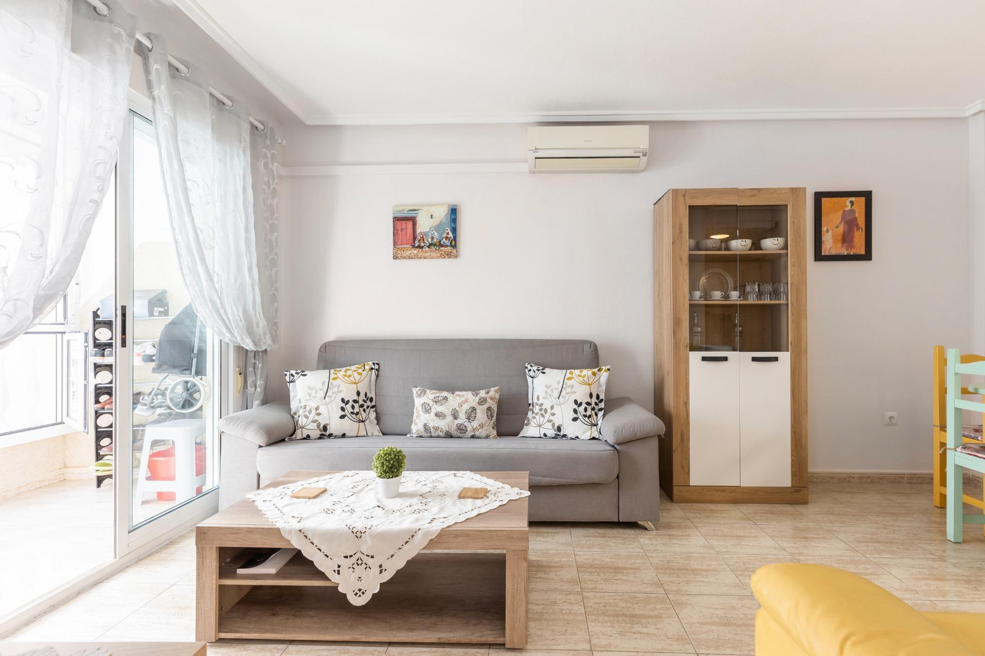 Resale - Apartment  - Torrevieja - Centro