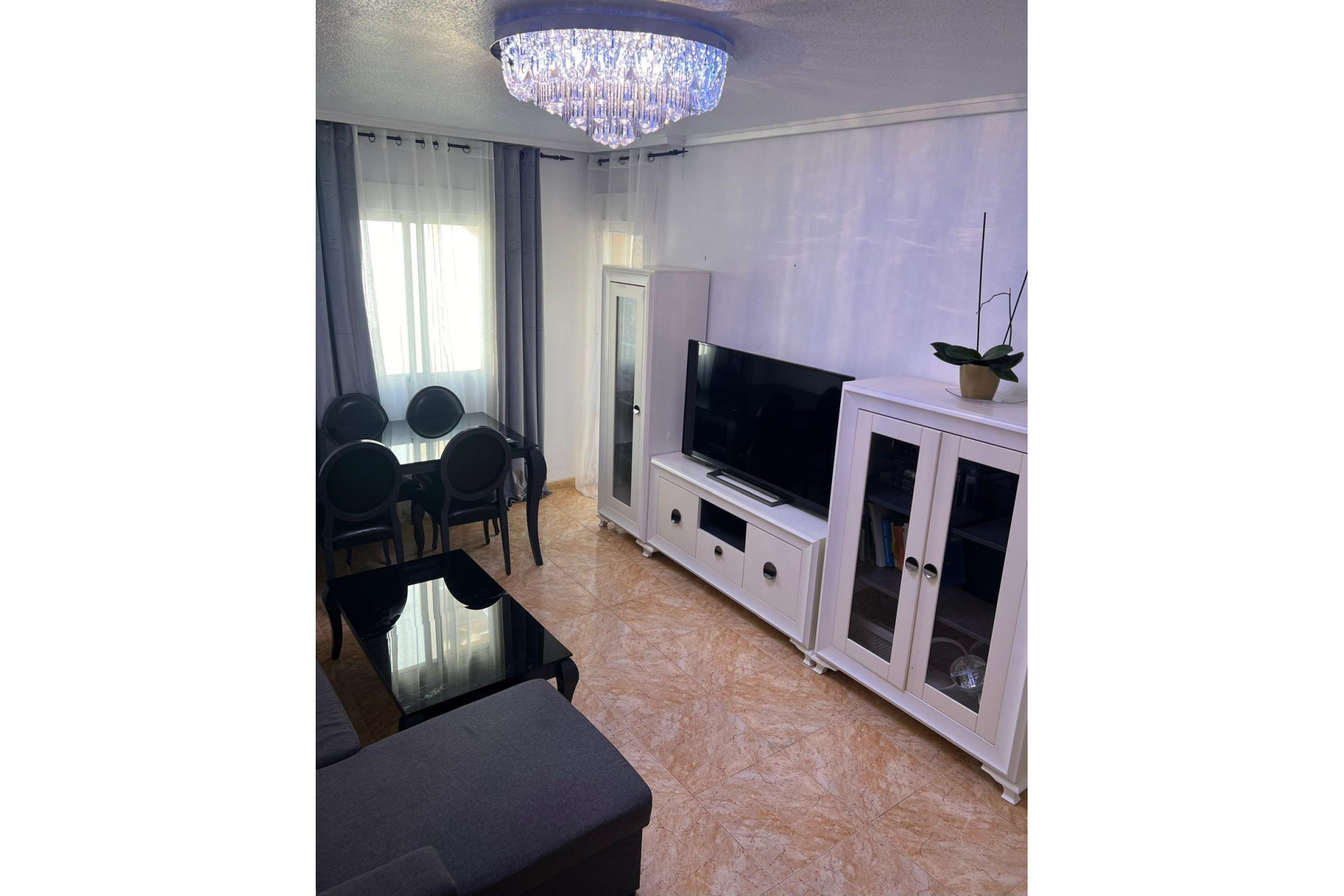 Resale - Apartment  - Torrevieja - Centro