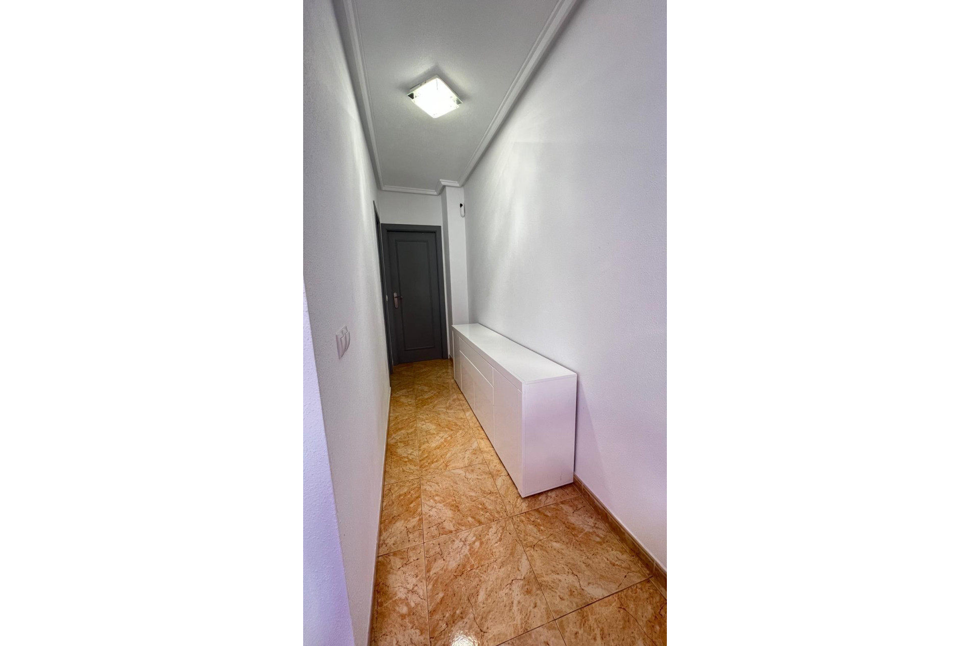 Resale - Apartment  - Torrevieja - Centro