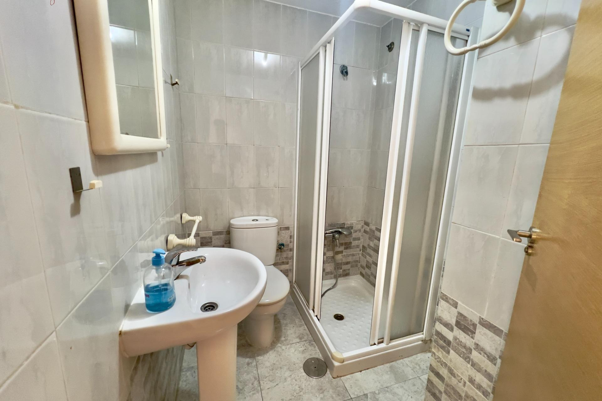 Resale - Apartment  - Torrevieja - Centro