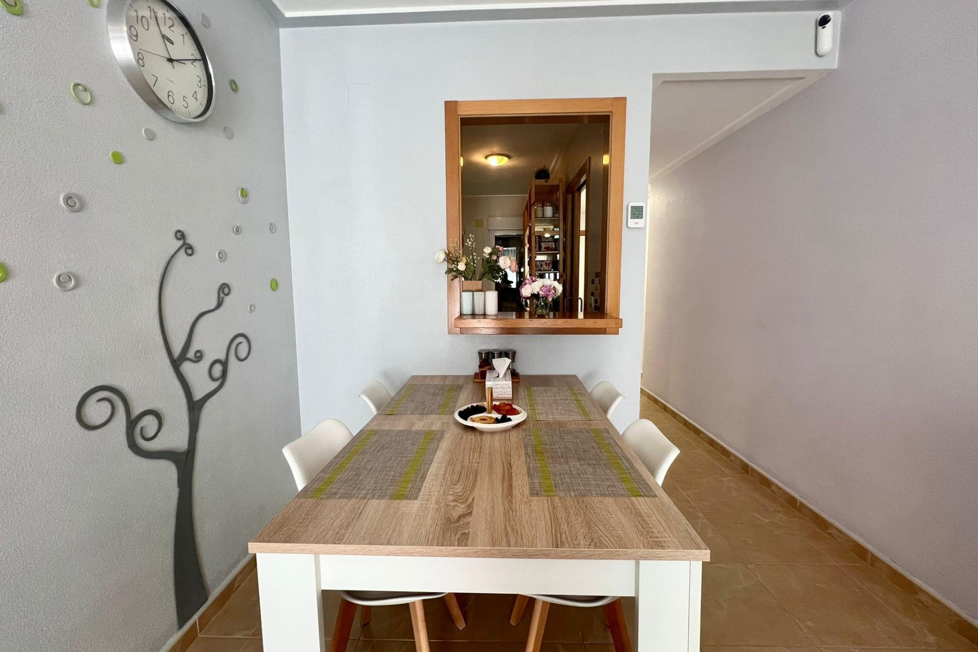 Resale - Apartment  - Torrevieja - Centro