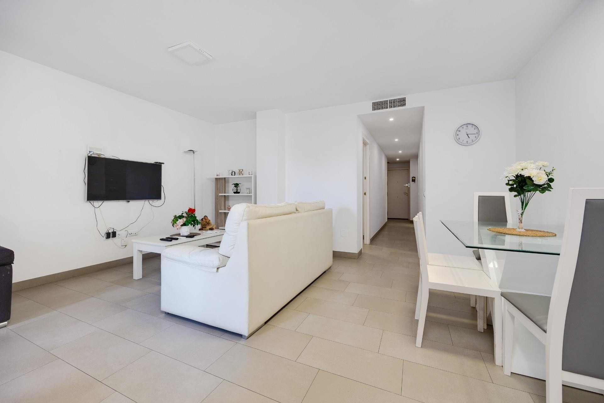 Resale - Apartment  - Torrevieja - Centro