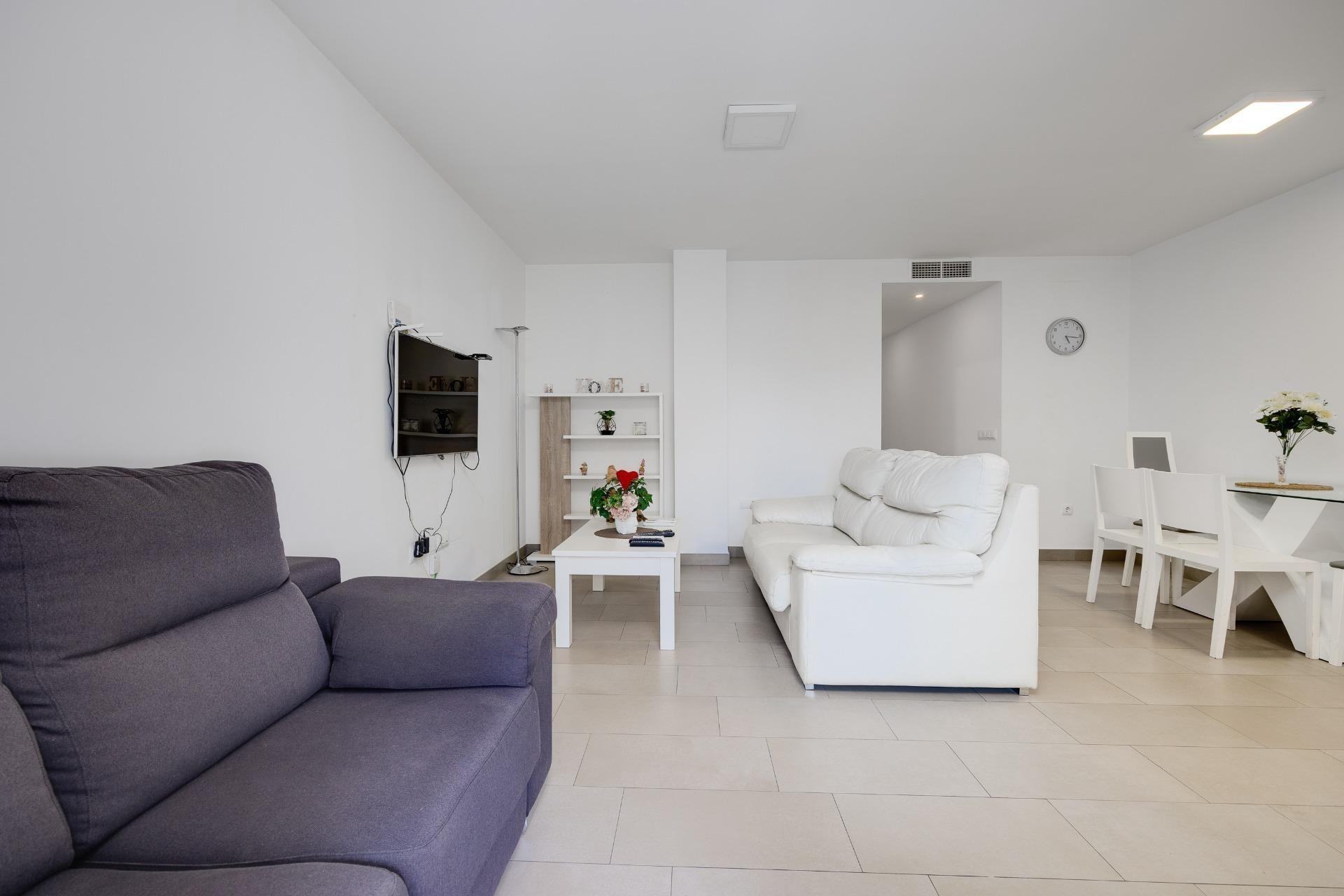 Resale - Apartment  - Torrevieja - Centro