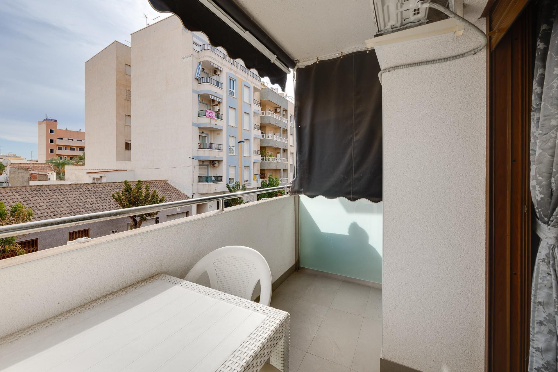 Resale - Apartment  - Torrevieja - Centro