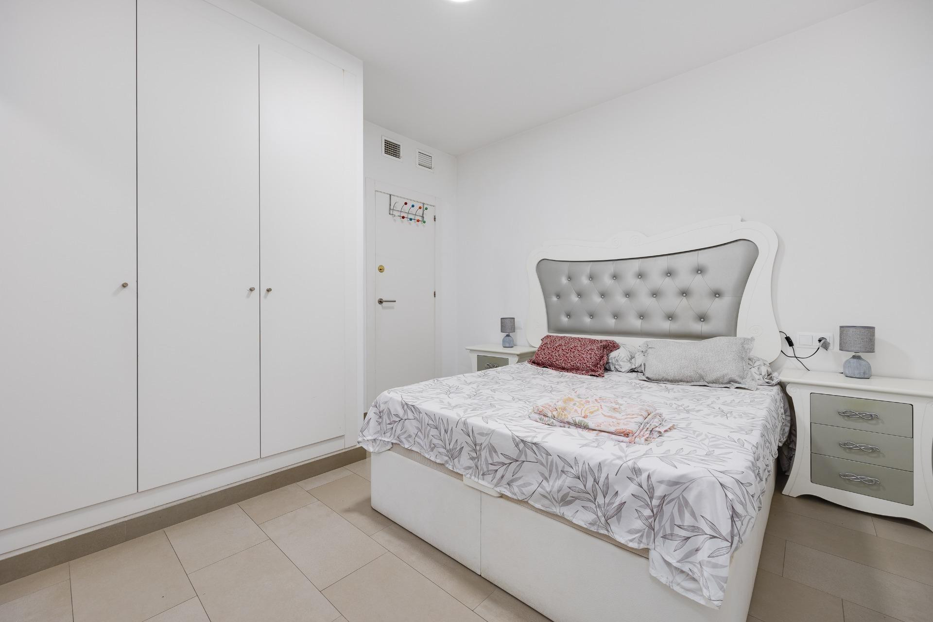 Resale - Apartment  - Torrevieja - Centro