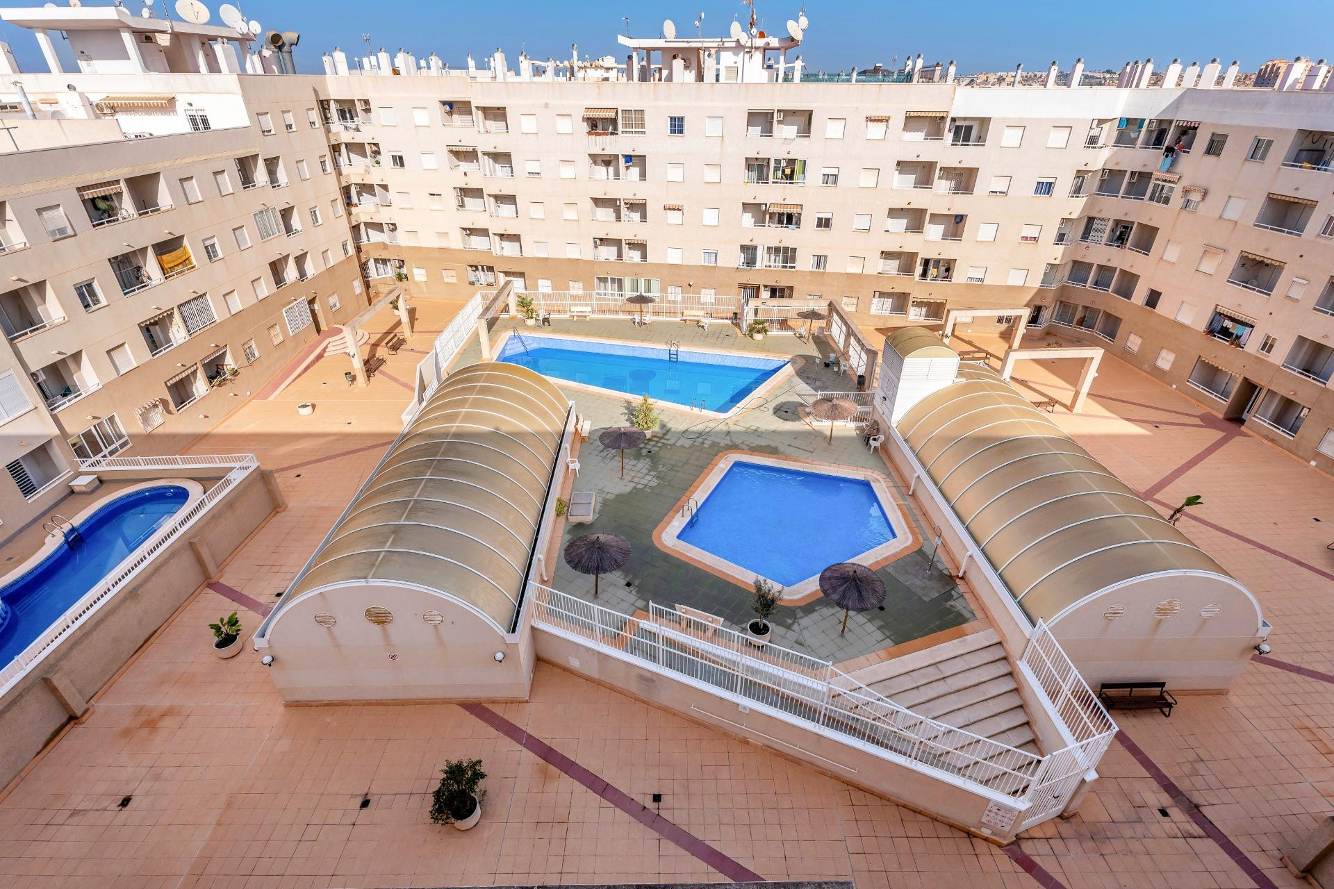 Resale - Apartment  - Torrevieja - Centro