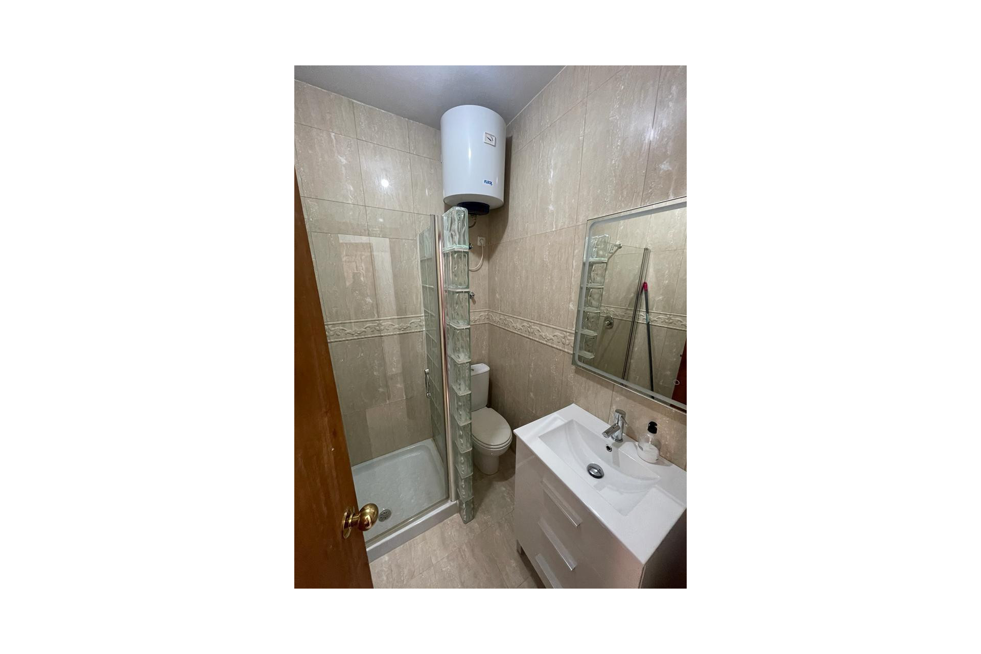 Resale - Apartment  - Torrevieja - Centro