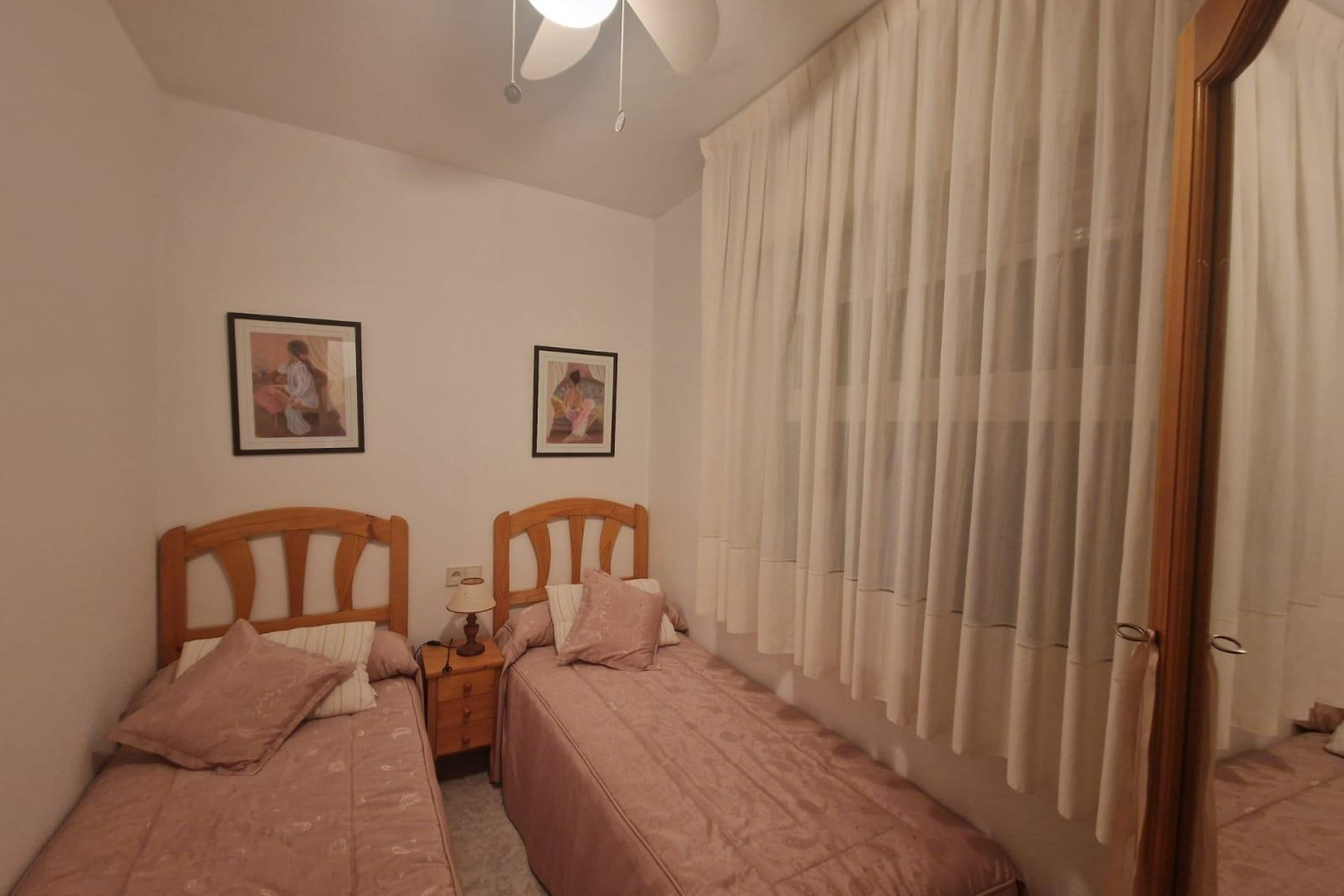 Resale - Apartment  - Torrevieja - Centro