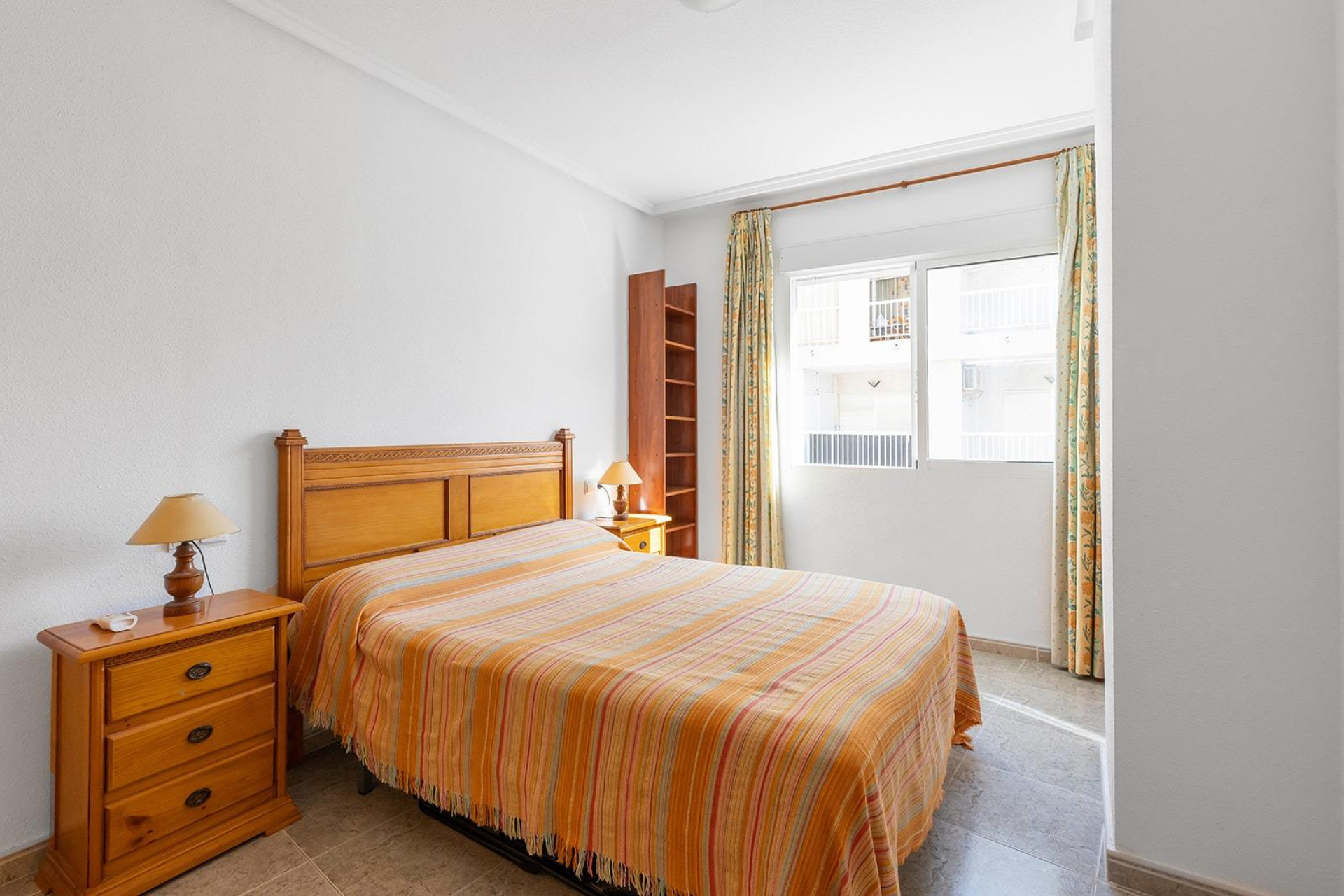 Resale - Apartment  - Torrevieja - Centro