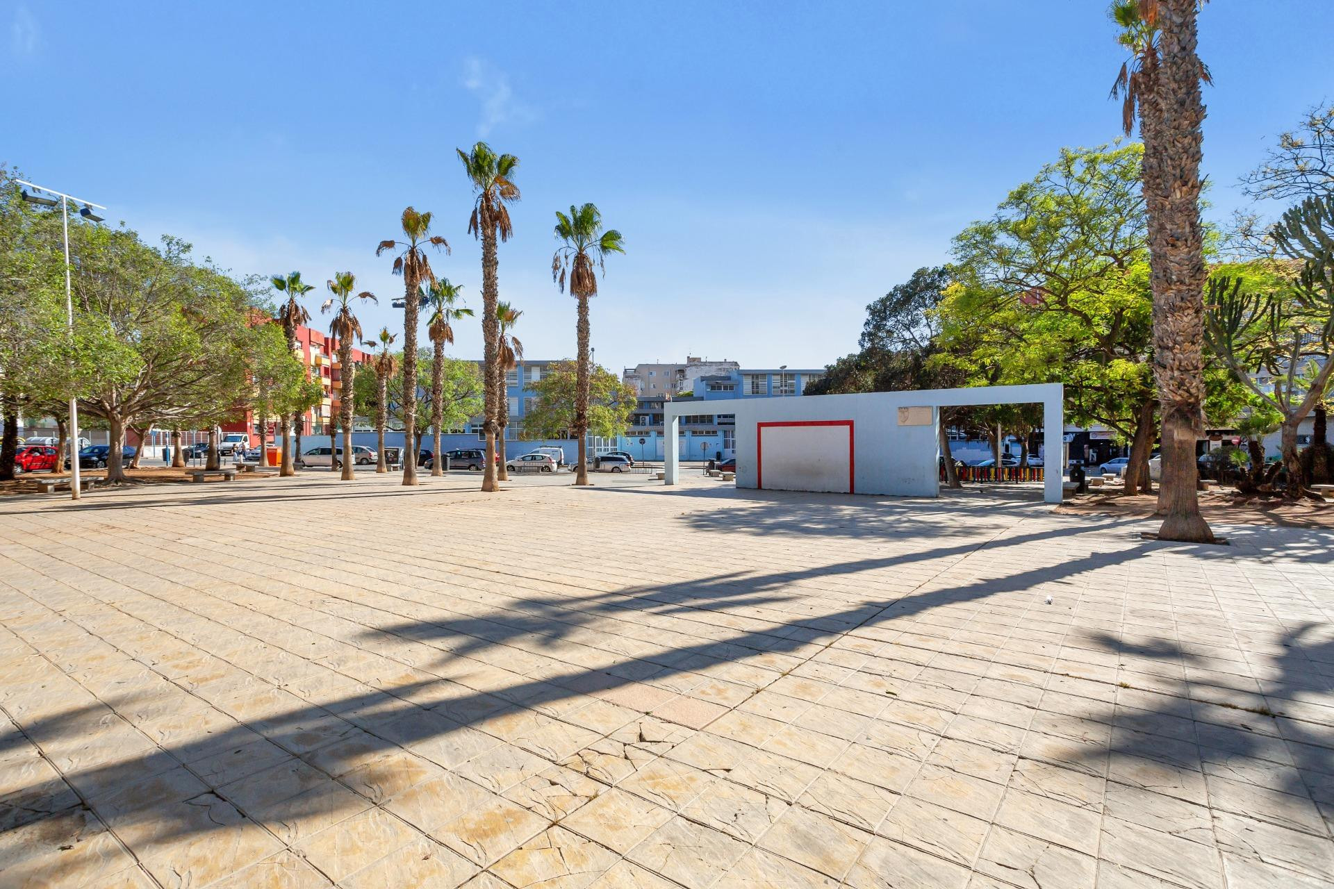 Resale - Apartment  - Torrevieja - Centro