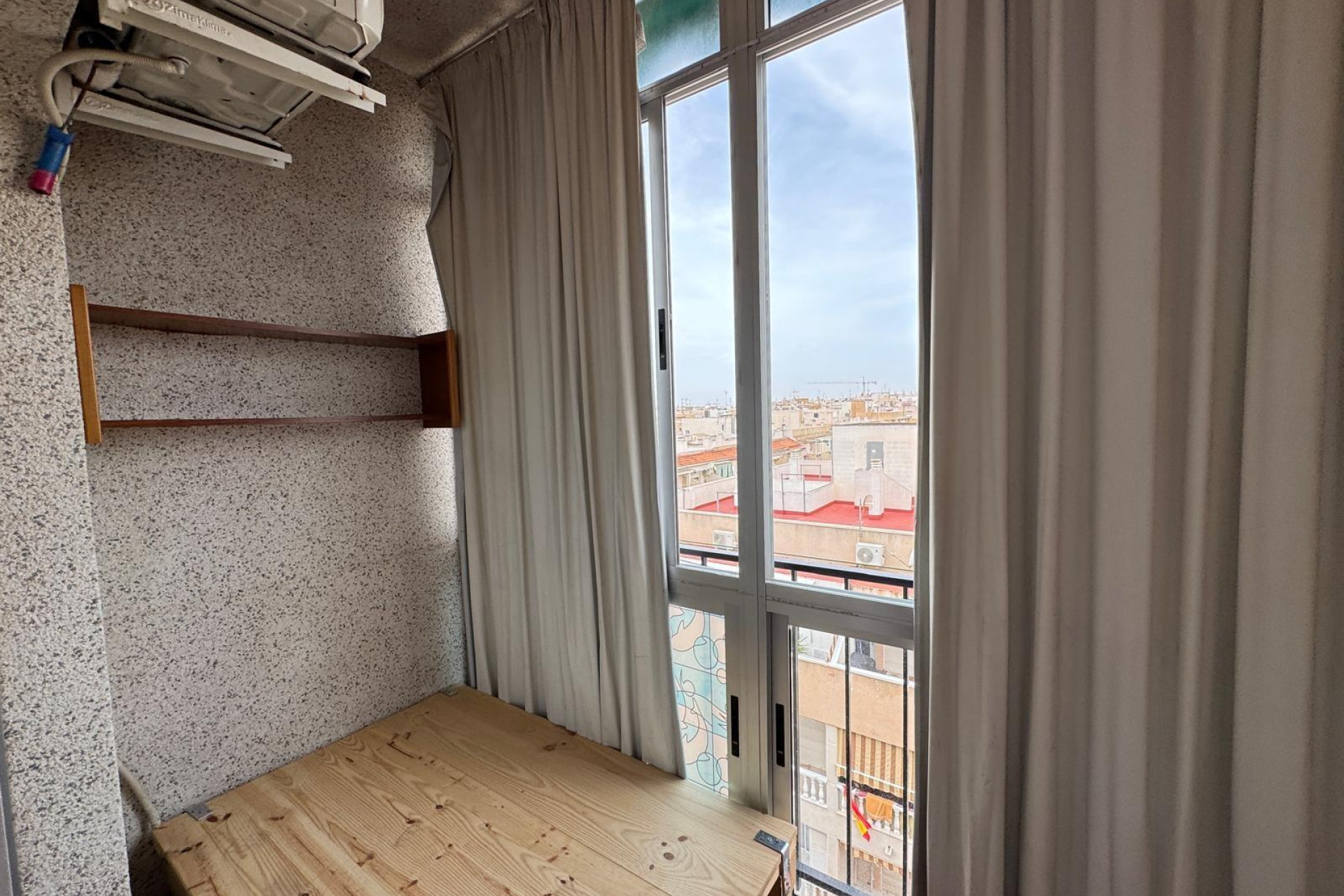 Resale - Apartment  - Torrevieja - Centro