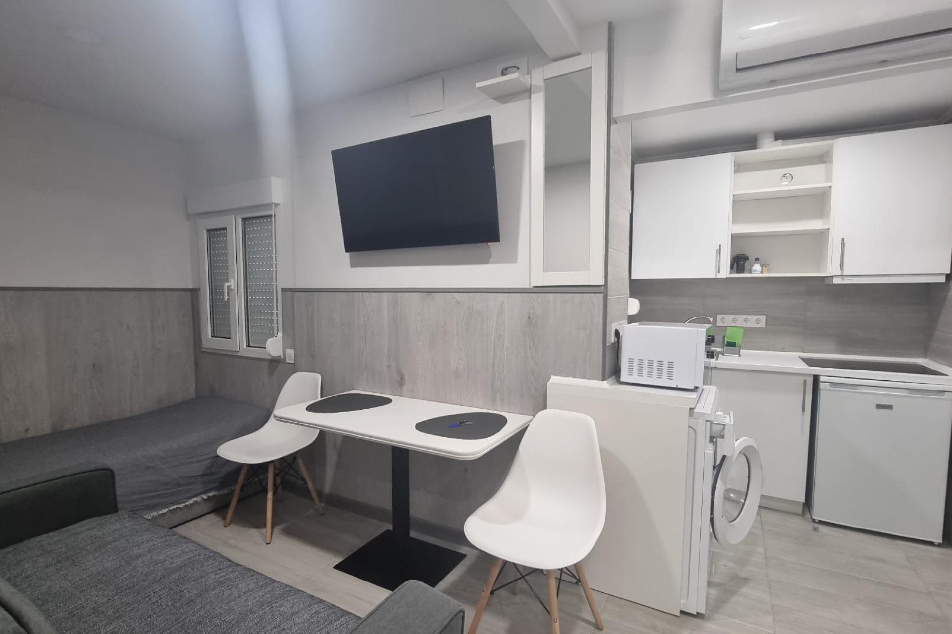 Resale - Apartment  - Torrevieja - Centro